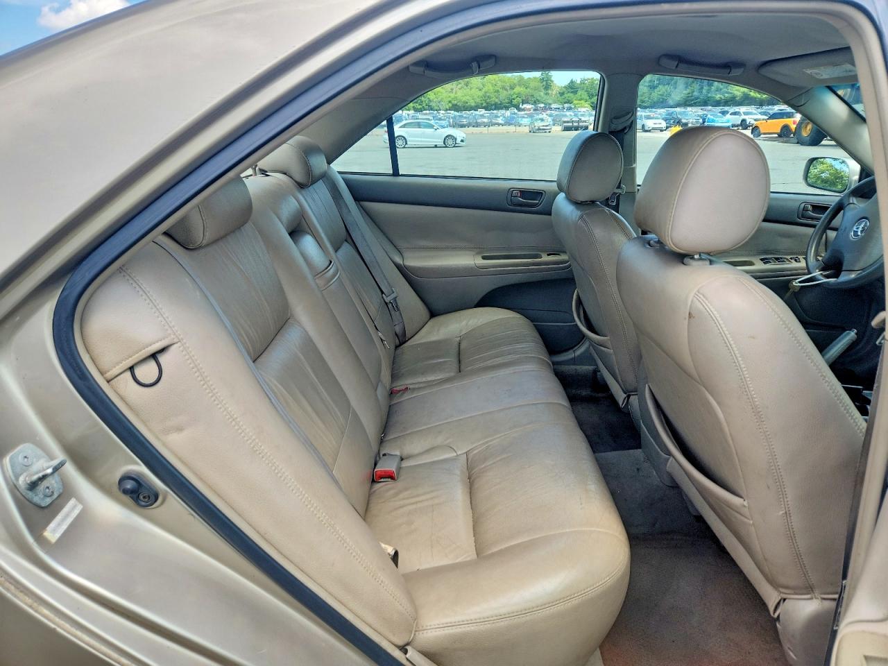 2003 Toyota Camry Le Tan vin: 4T1BE32K23U763088