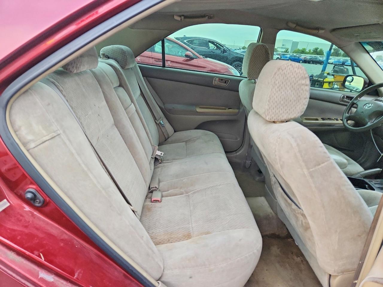 2004 Toyota Camry Le Burgundy vin: 4T1BE32K24U277155