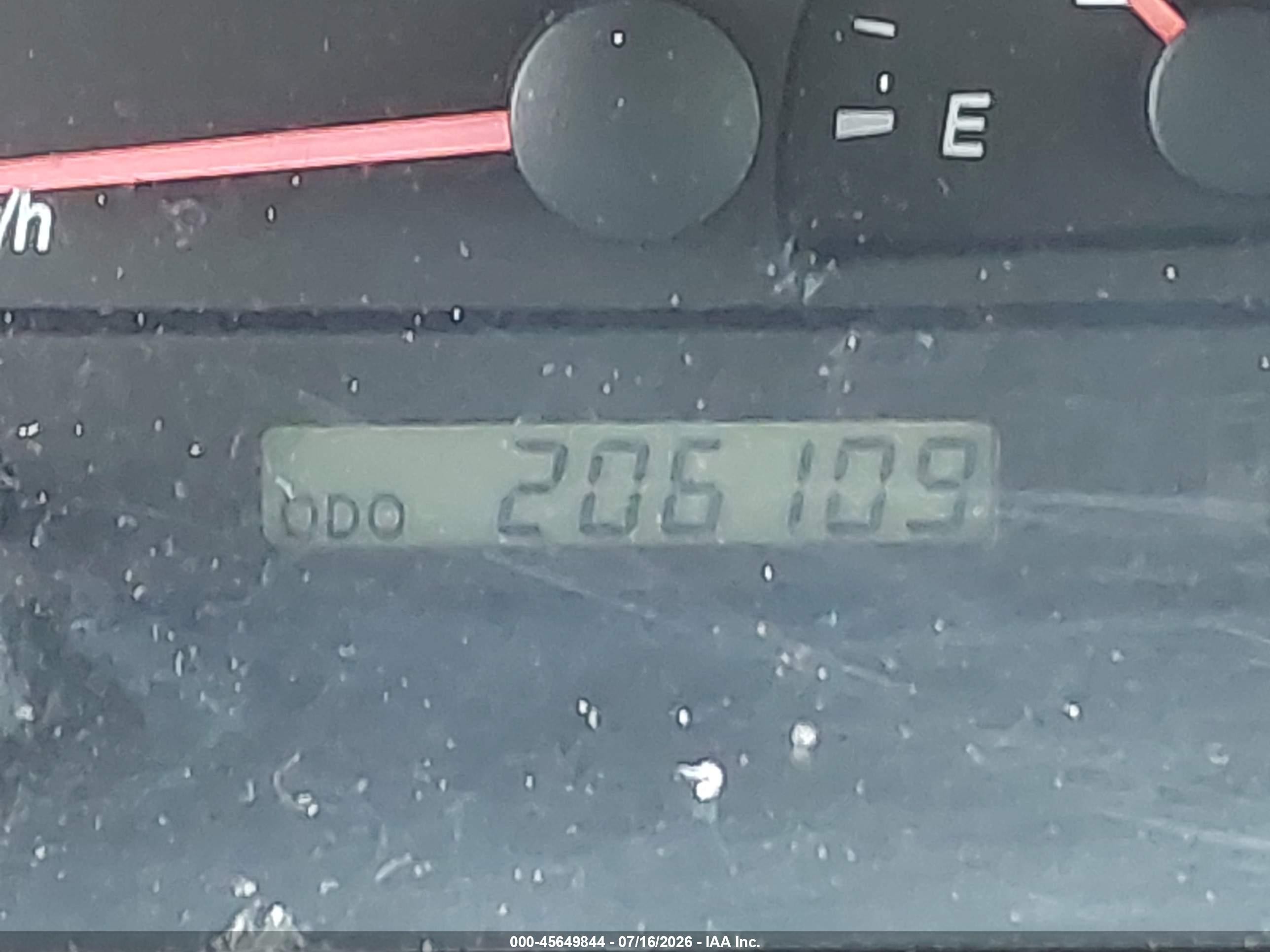 2004 Toyota Camry Le Белый vin: 4T1BE32K24U357121