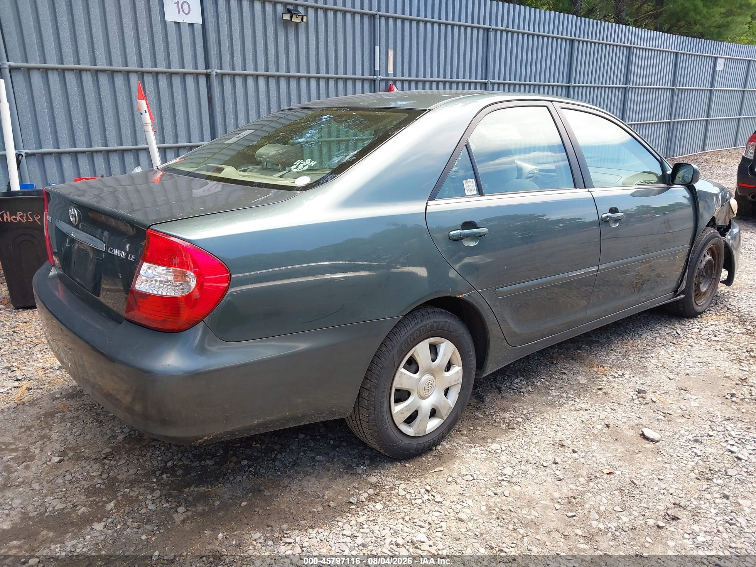 2004 Toyota Camry Le Green vin: 4T1BE32K24U368717