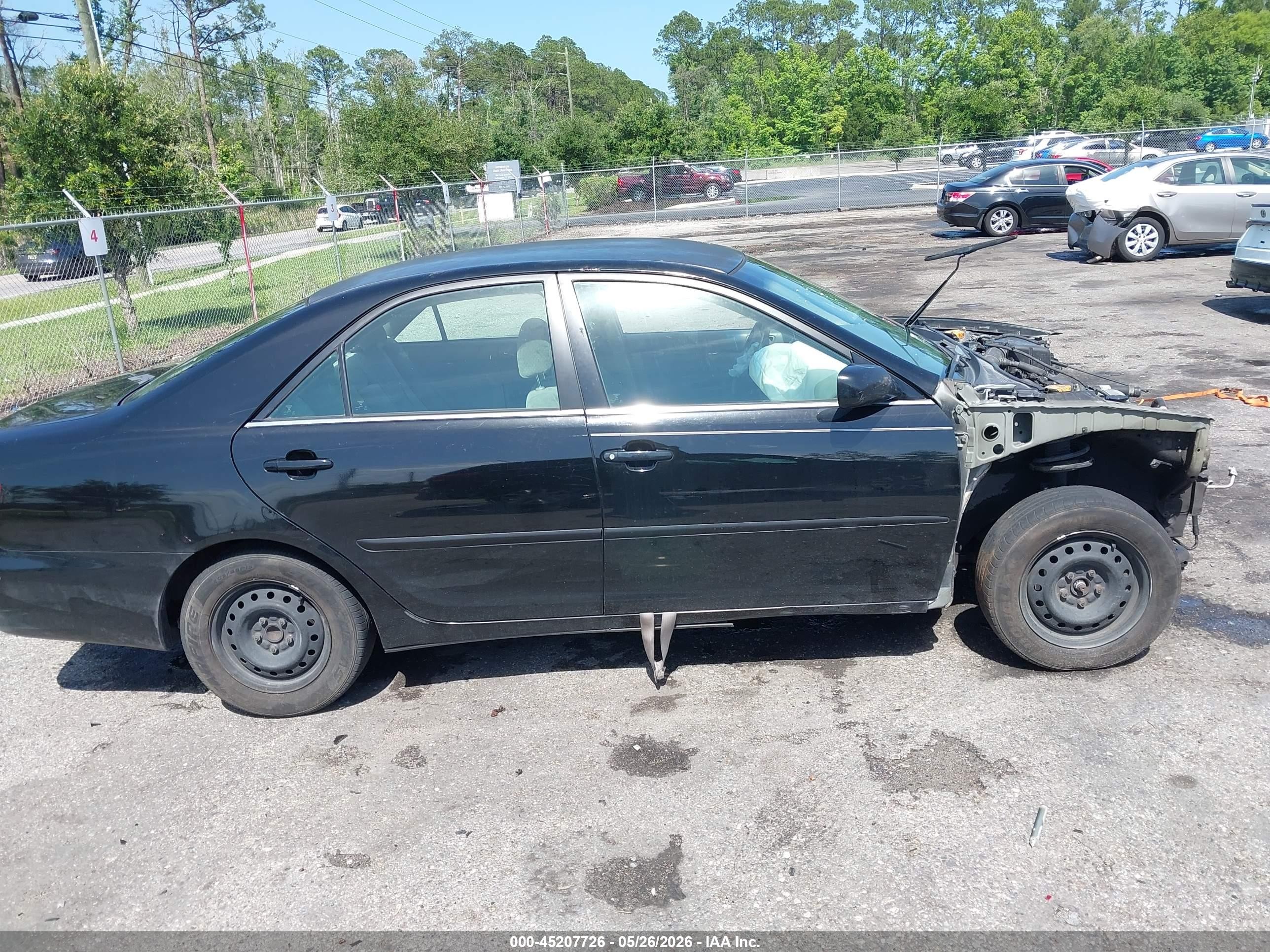 2004 Toyota Camry Le Черный vin: 4T1BE32K24U374789