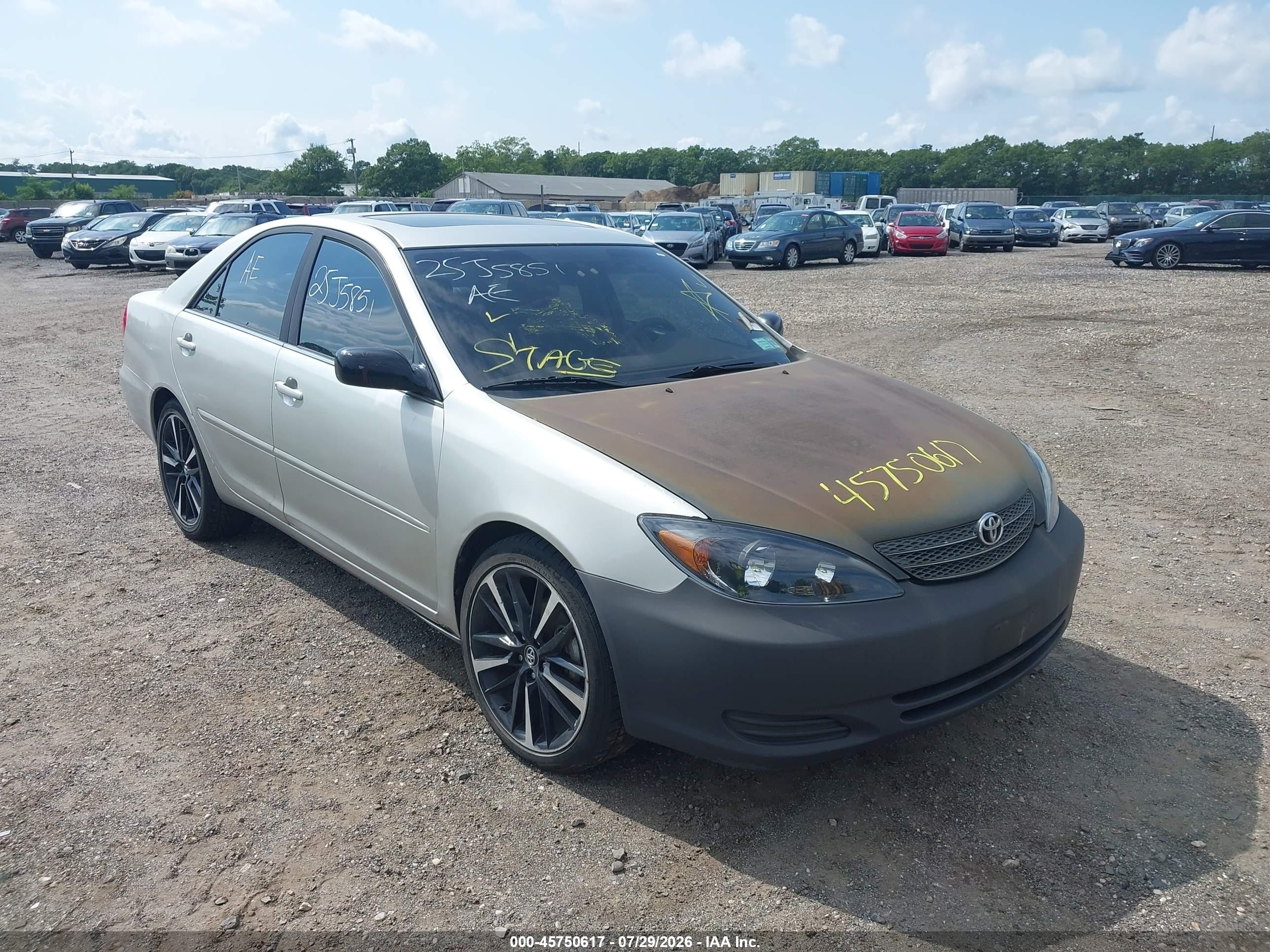 2004 Toyota Camry Le Silver vin: 4T1BE32K24U858848