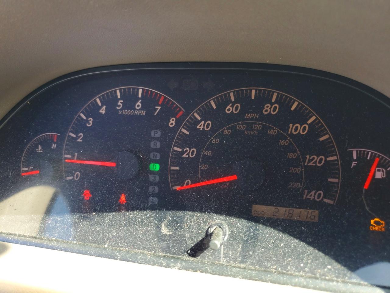 2005 Toyota Camry Le Gold vin: 4T1BE32K25U017002