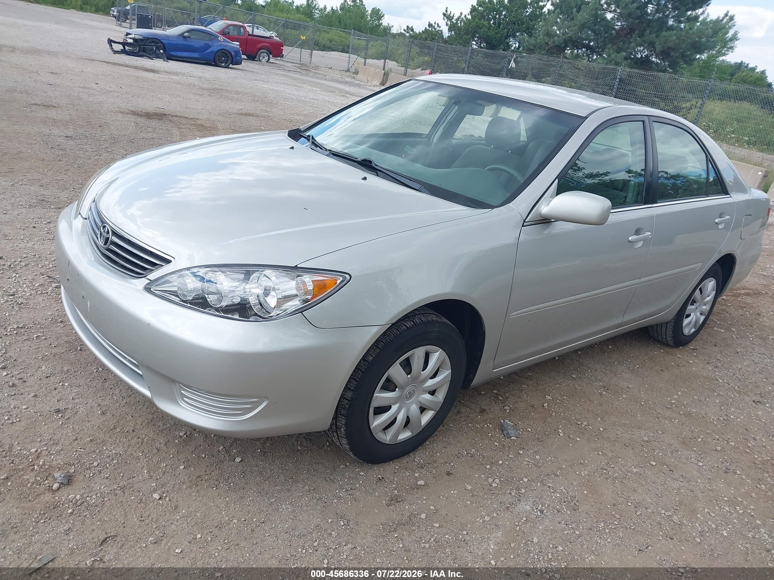 2005 Toyota Camry Le Silver vin: 4T1BE32K25U034902