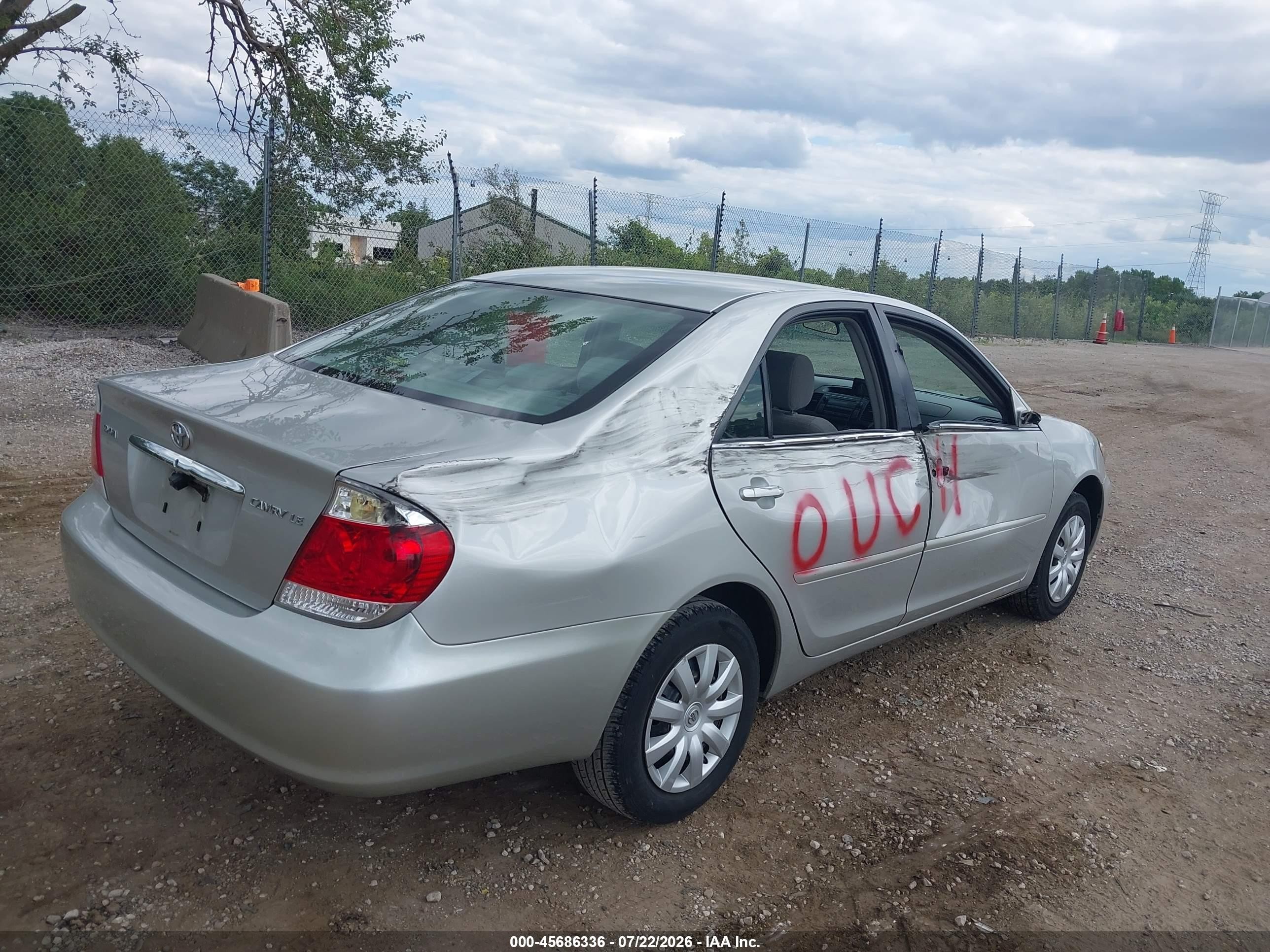 2005 Toyota Camry Le Silver vin: 4T1BE32K25U034902