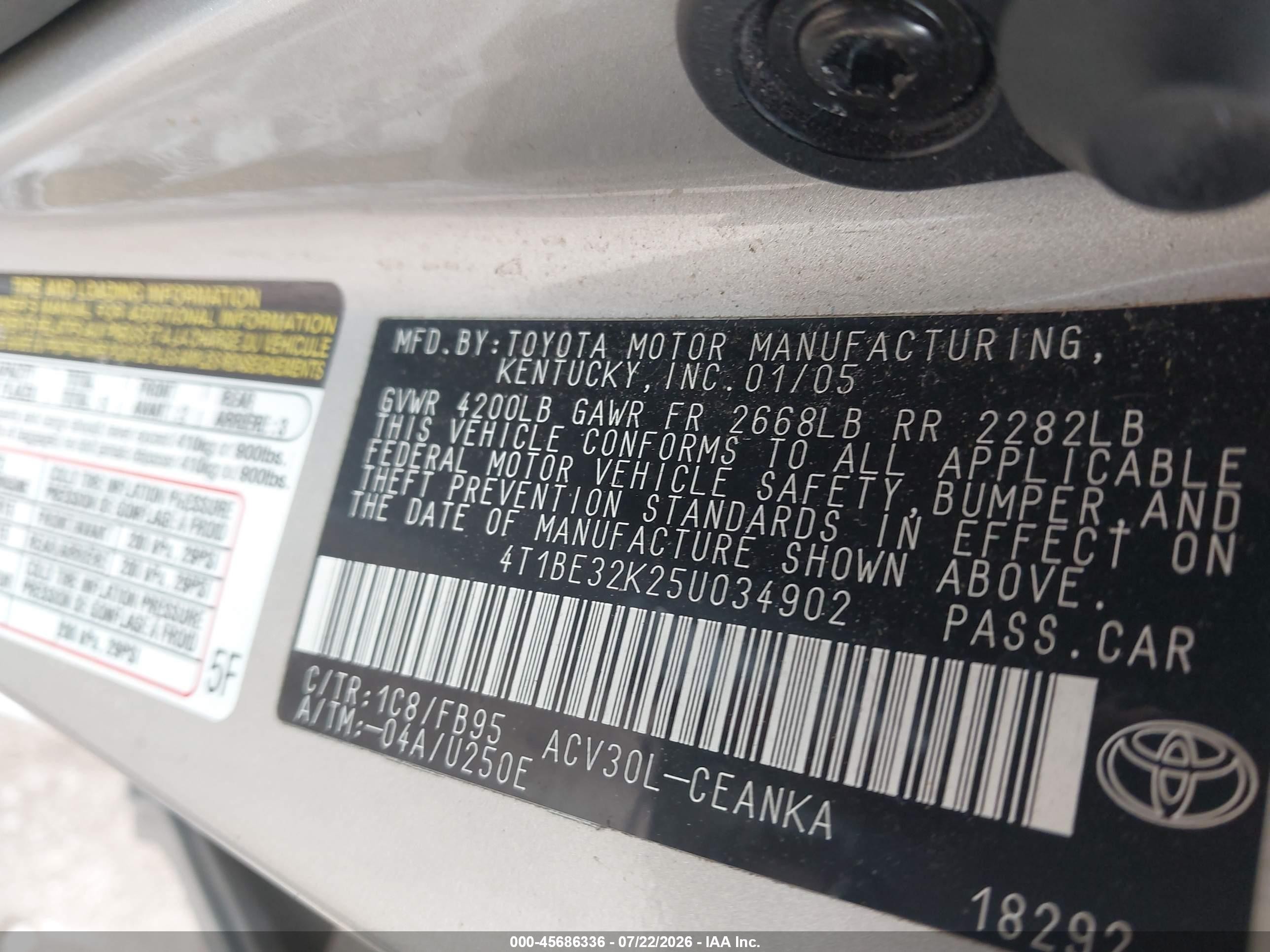 2005 Toyota Camry Le Silver vin: 4T1BE32K25U034902