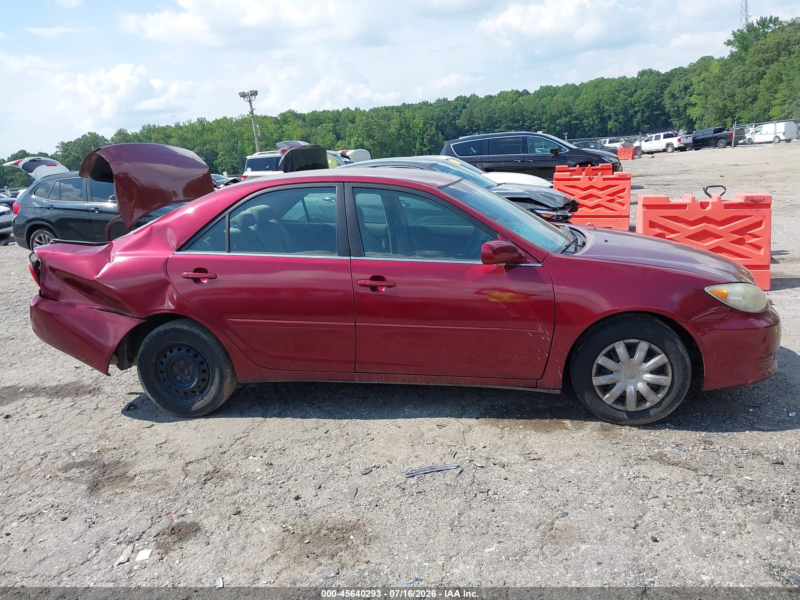 2005 Toyota Camry Le Burgundy vin: 4T1BE32K25U056768