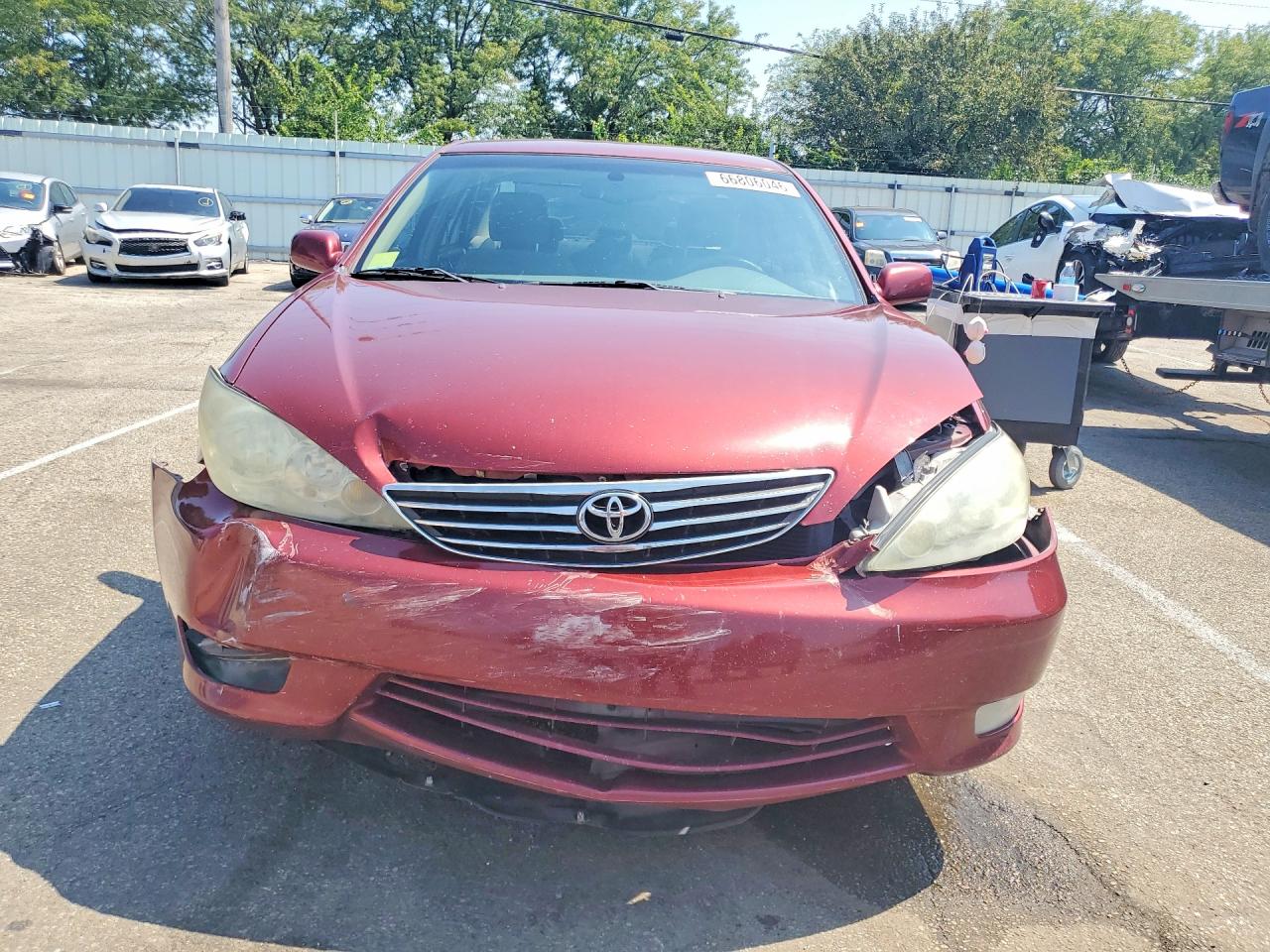 2005 Toyota Camry Xle Burgundy vin: 4T1BE32K25U059704