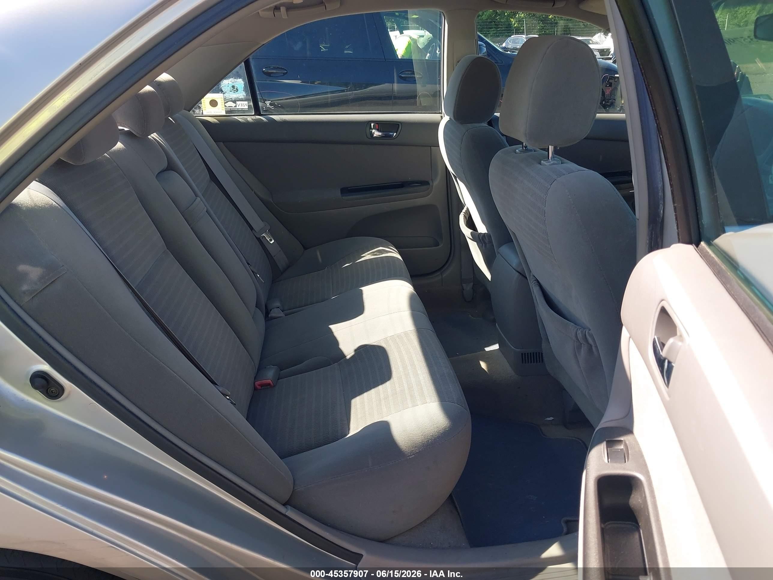 2005 Toyota Camry Le Серебряный vin: 4T1BE32K25U081508