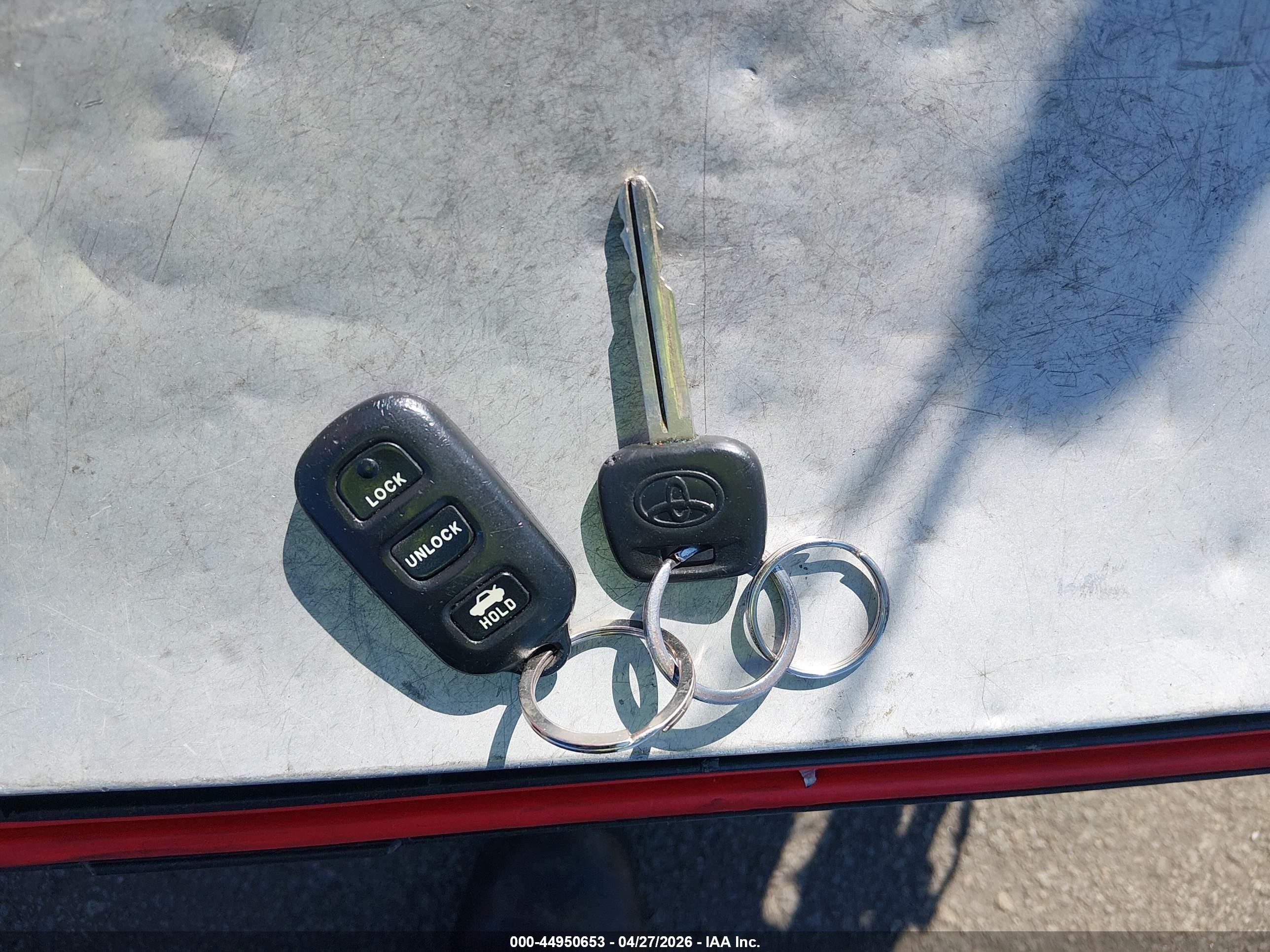 2005 Toyota Camry Le Green vin: 4T1BE32K25U101028