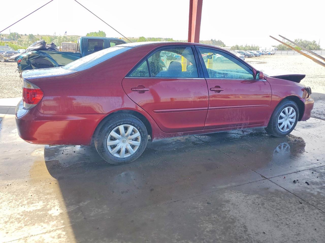 2005 Toyota Camry Le Brown vin: 4T1BE32K25U414225