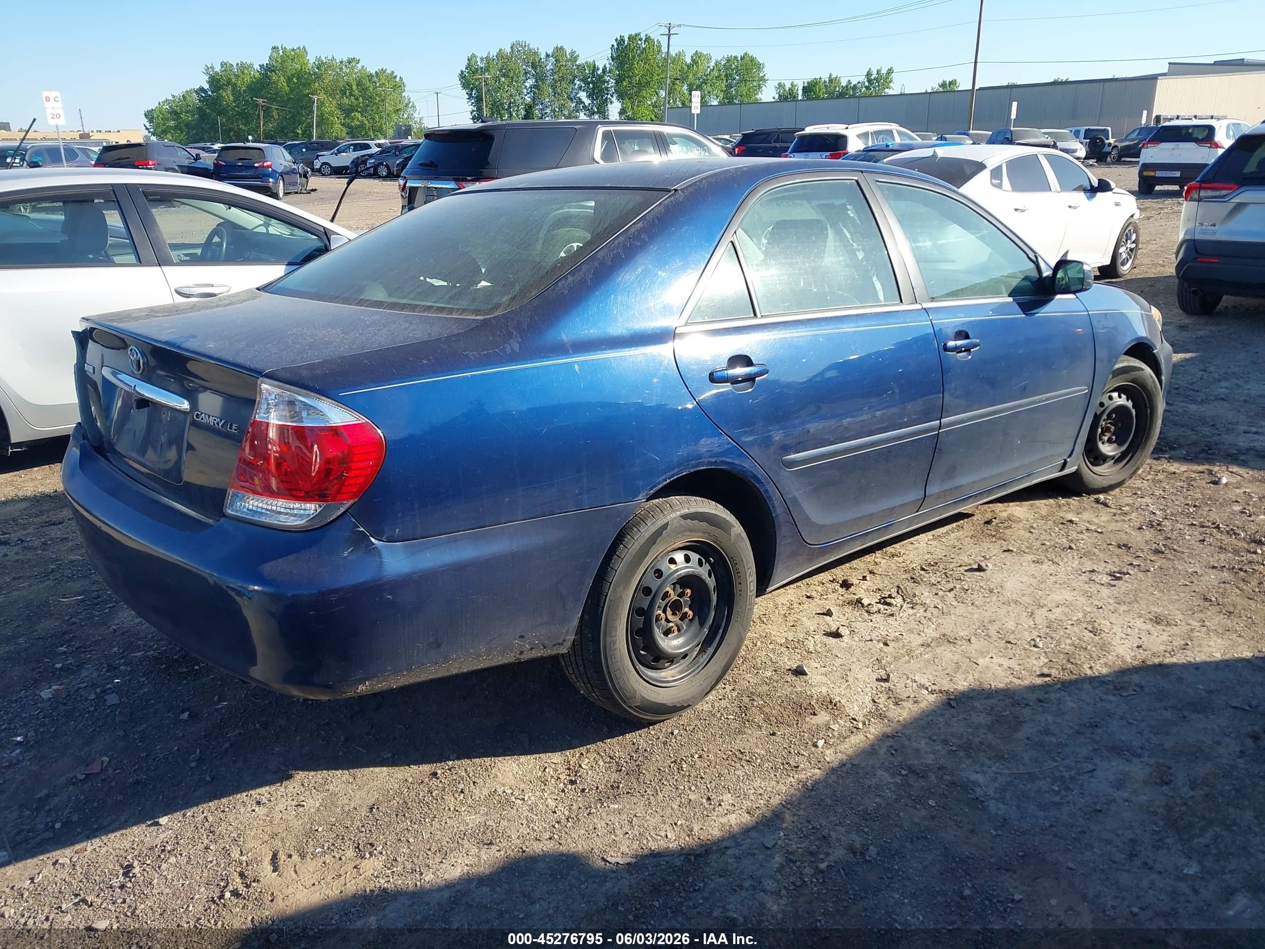 2005 Toyota Camry Le Синий vin: 4T1BE32K25U417528