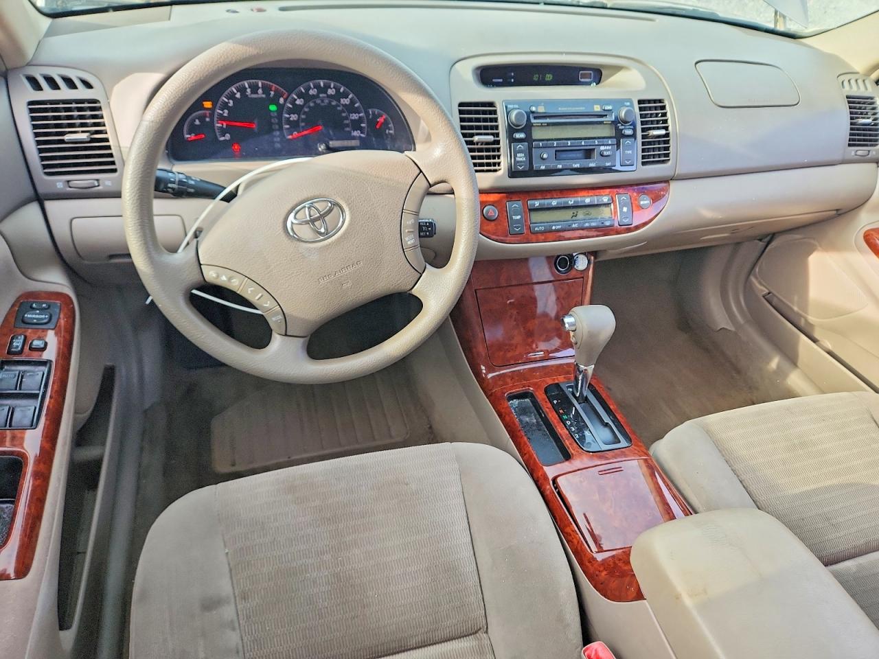 2005 Toyota Camry Xle Gold vin: 4T1BE32K25U517676