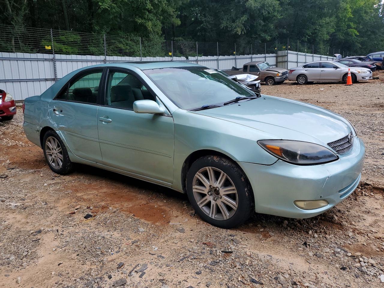2005 Toyota Camry Le Green vin: 4T1BE32K25U536454