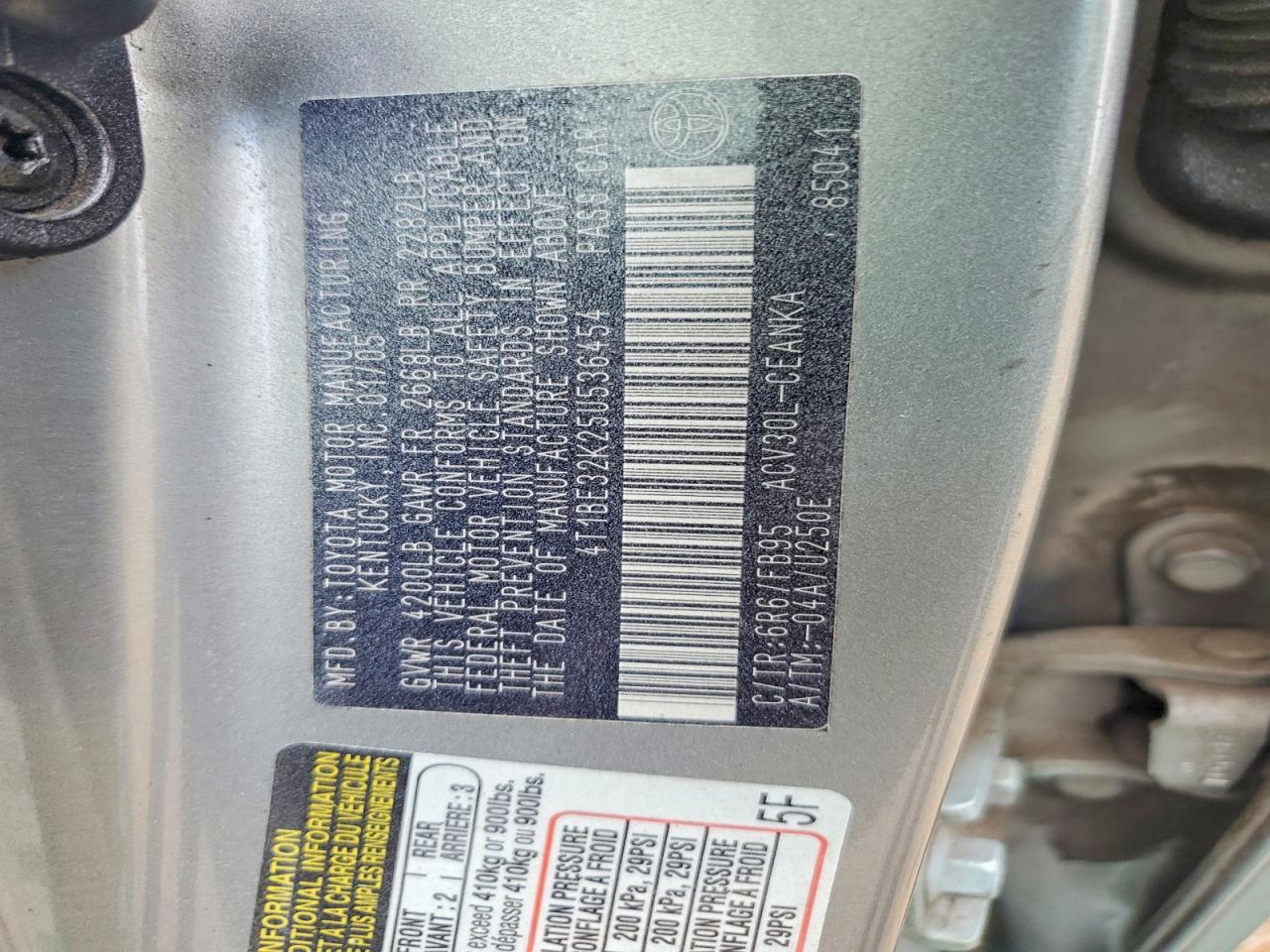 2005 Toyota Camry Le Green vin: 4T1BE32K25U536454