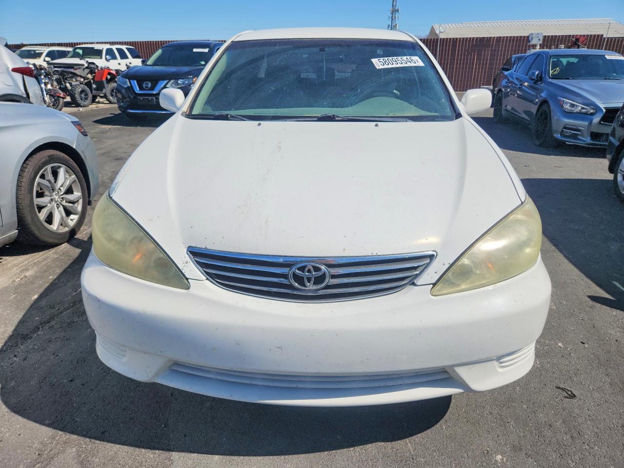 2005 Toyota Camry Le White vin: 4T1BE32K25U541461