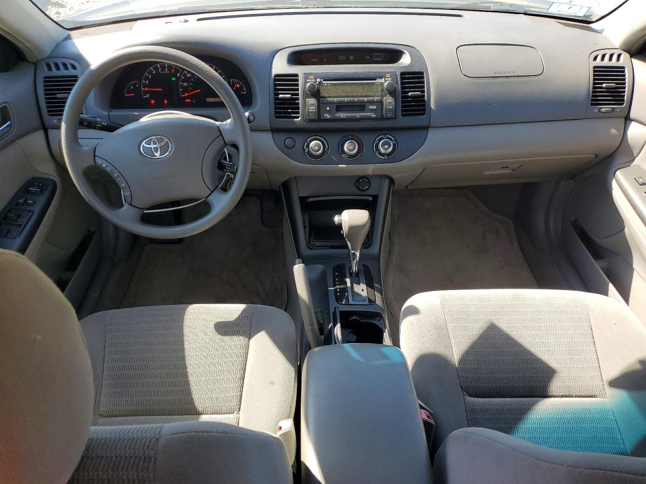 2005 Toyota Camry Le Gray vin: 4T1BE32K25U556140