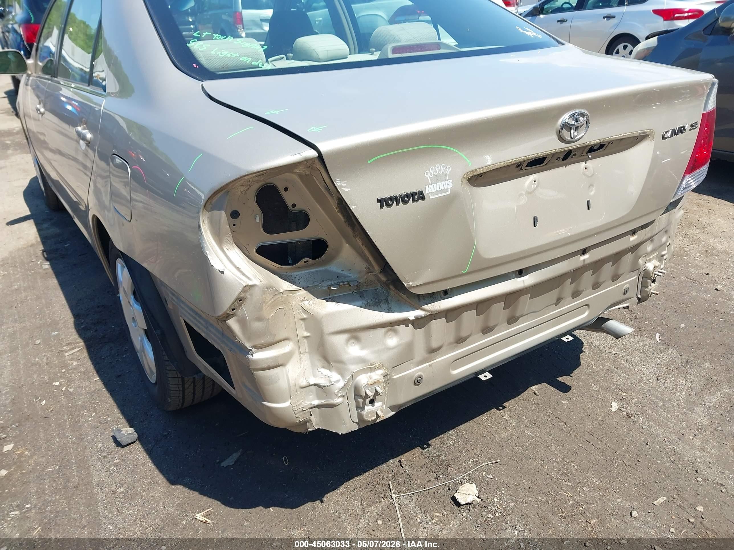 2005 Toyota Camry Se Gold vin: 4T1BE32K25U591423