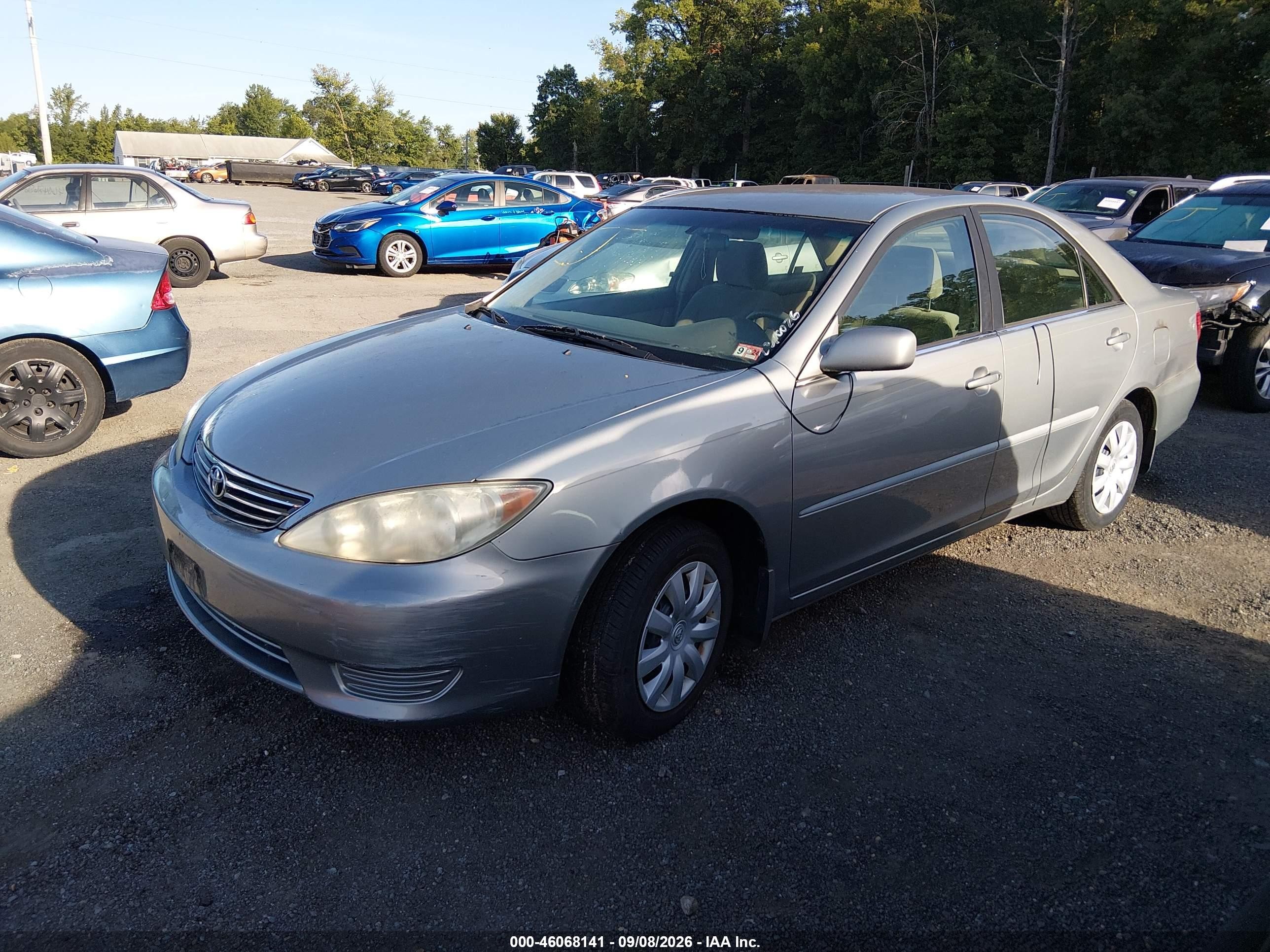 2005 Toyota Camry Le Silver vin: 4T1BE32K25U599201