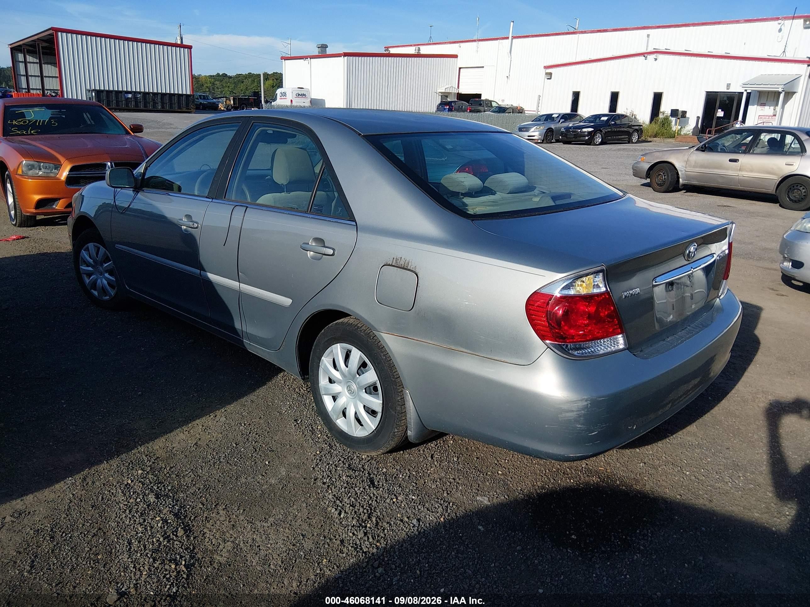 2005 Toyota Camry Le Silver vin: 4T1BE32K25U599201