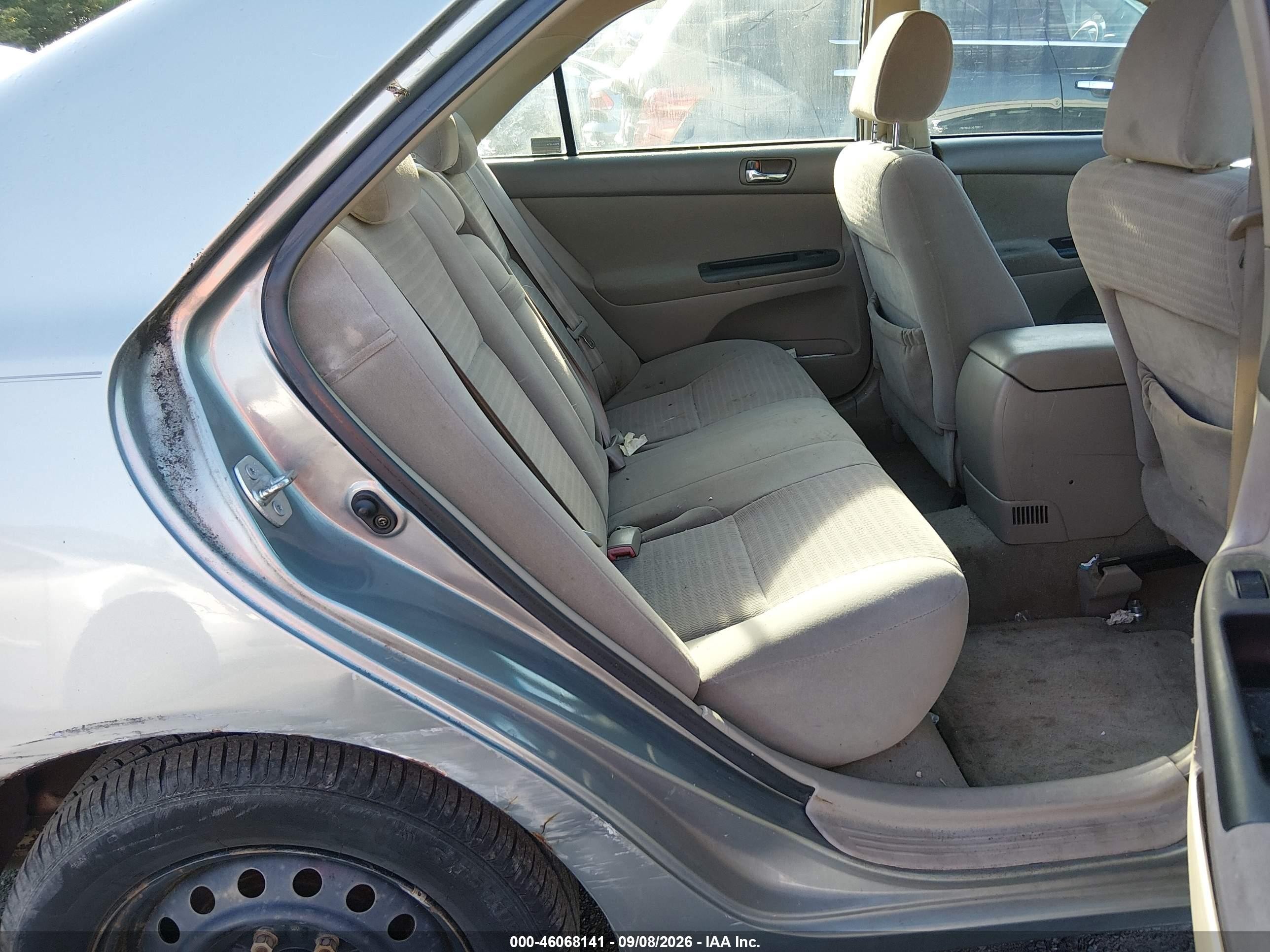 2005 Toyota Camry Le Silver vin: 4T1BE32K25U599201