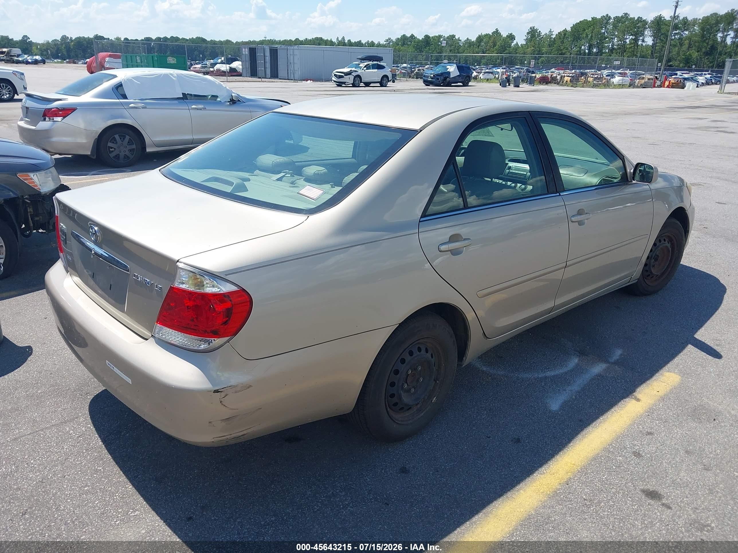 2005 Toyota Camry Le Beige vin: 4T1BE32K25U607605