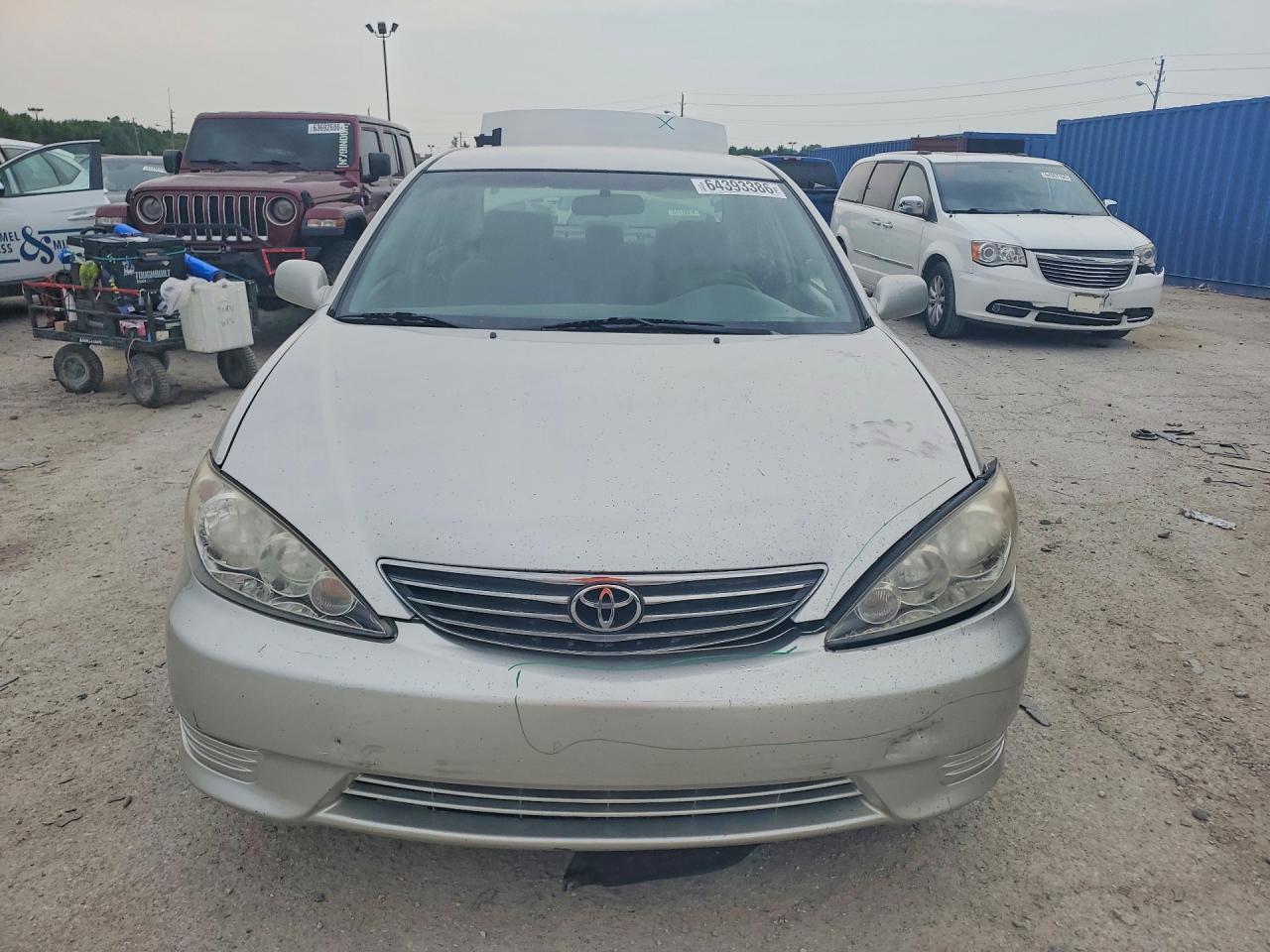 2005 Toyota Camry Le Silver vin: 4T1BE32K25U625957
