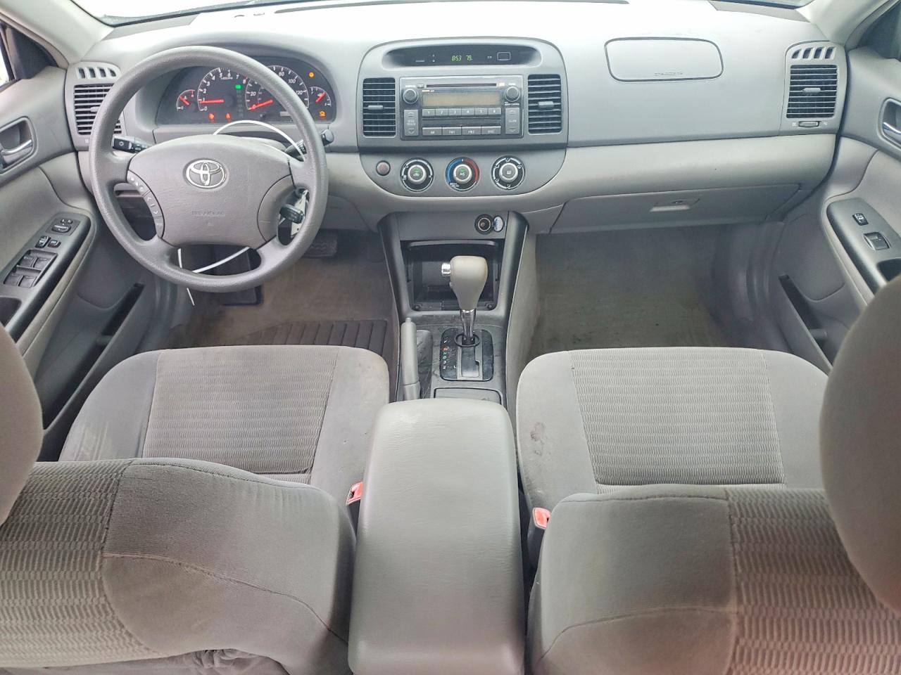 2005 Toyota Camry Le Silver vin: 4T1BE32K25U625957
