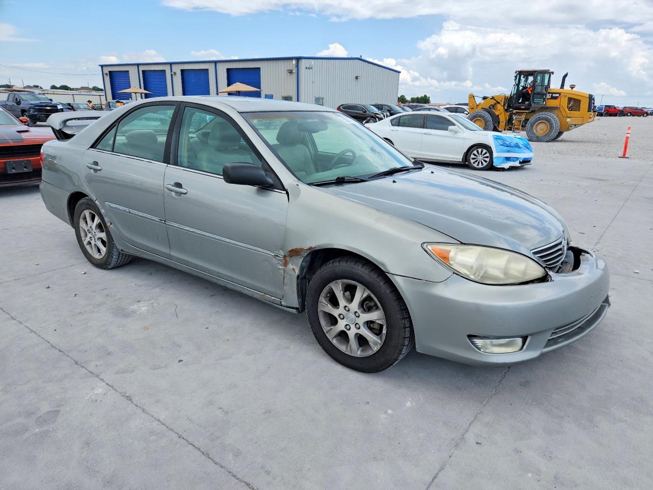 2005 Toyota Camry Xle Silver vin: 4T1BE32K25U970180