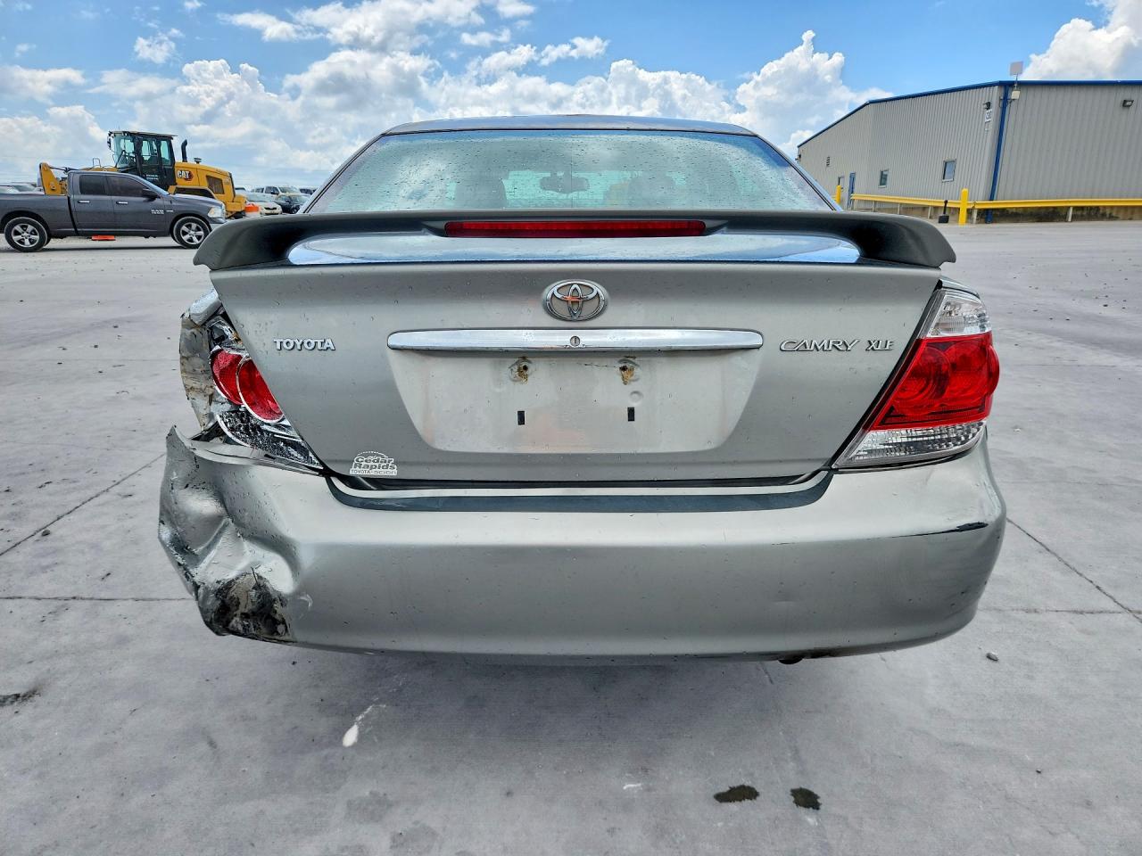2005 Toyota Camry Xle Silver vin: 4T1BE32K25U970180
