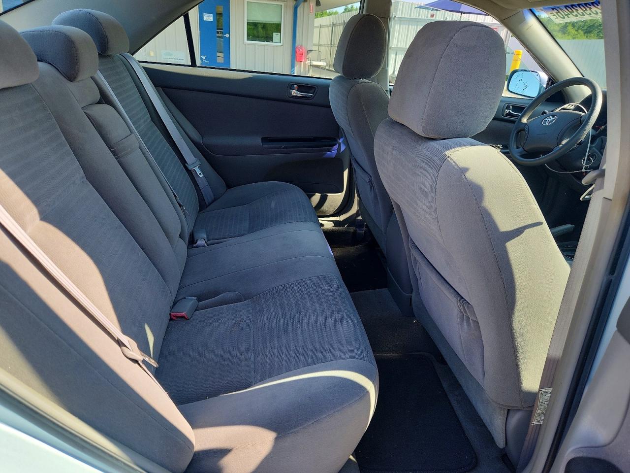 2005 Toyota Camry Le Blue vin: 4T1BE32K25U981339
