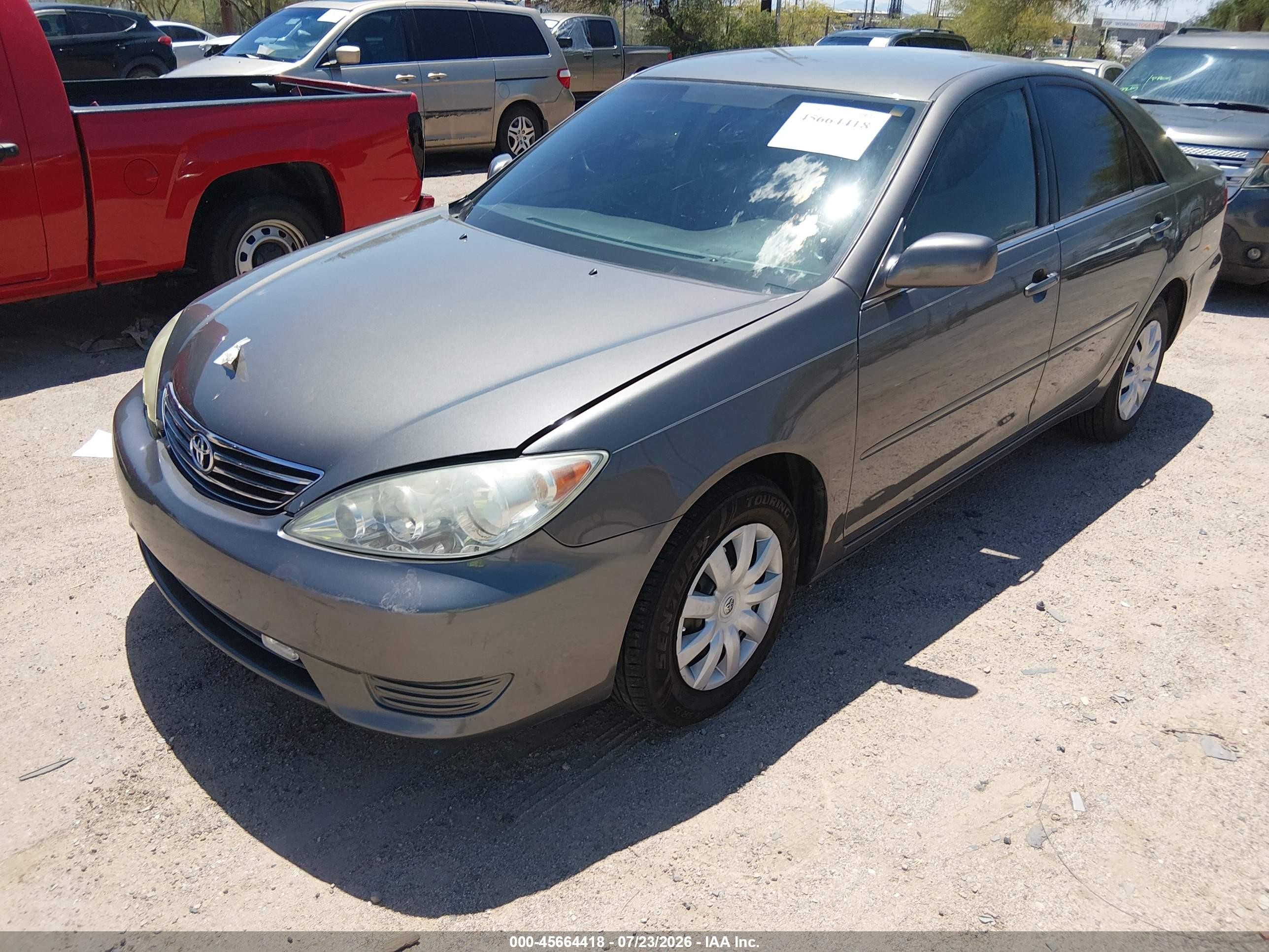 2005 Toyota Camry Le Gray vin: 4T1BE32K25U987285
