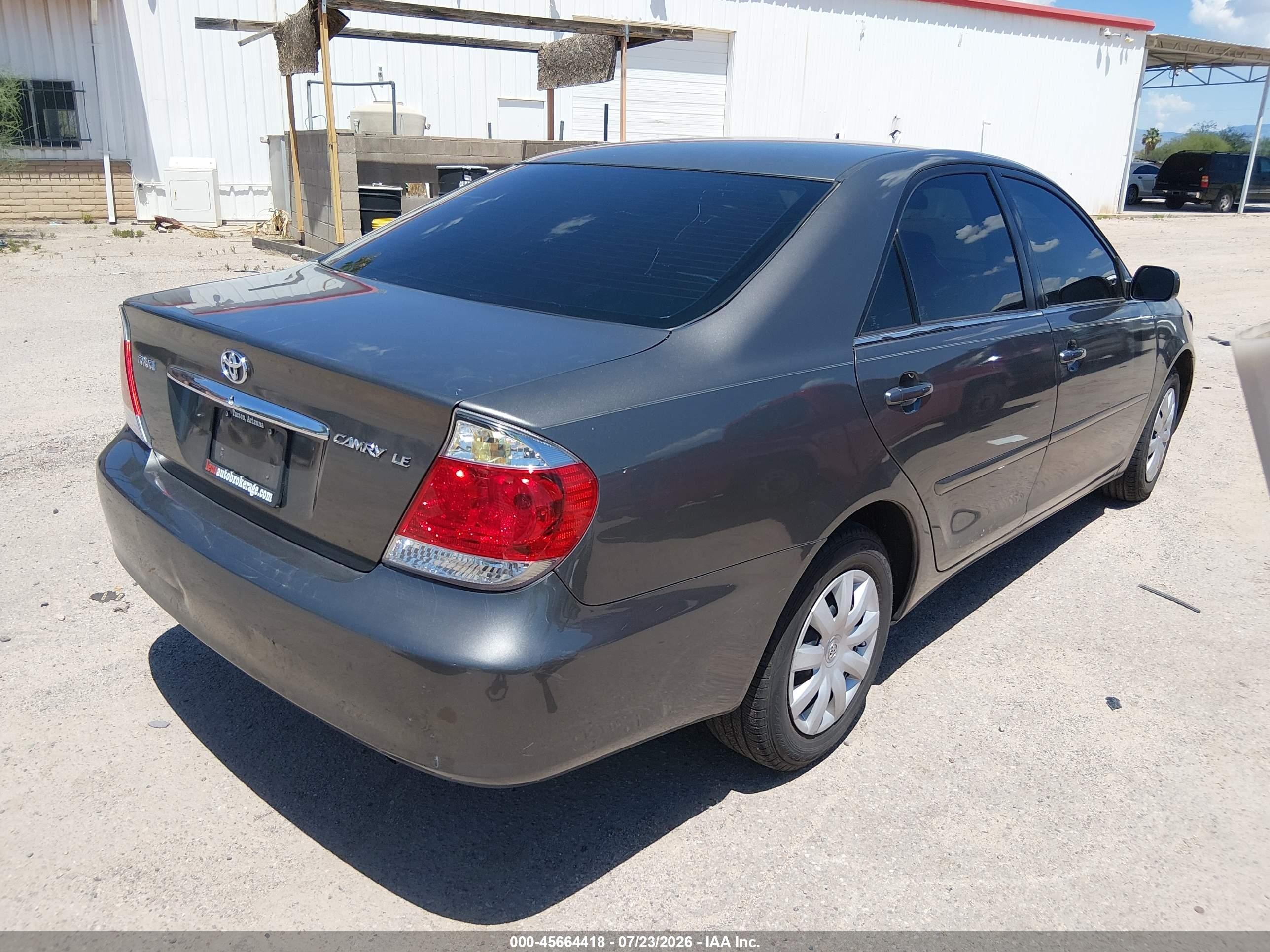 2005 Toyota Camry Le Gray vin: 4T1BE32K25U987285
