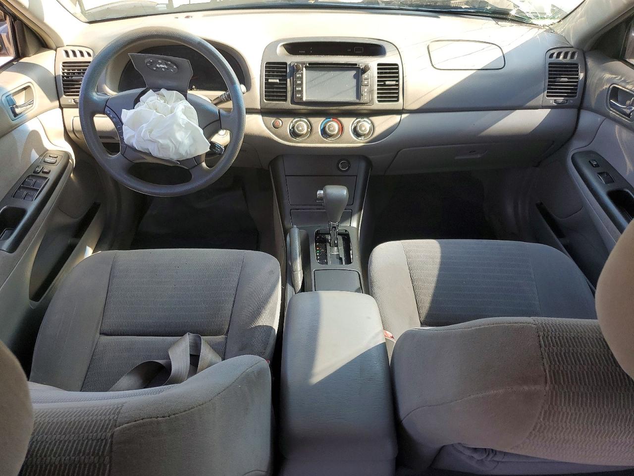 2005 Toyota Camry Le Gray vin: 4T1BE32K25U991143