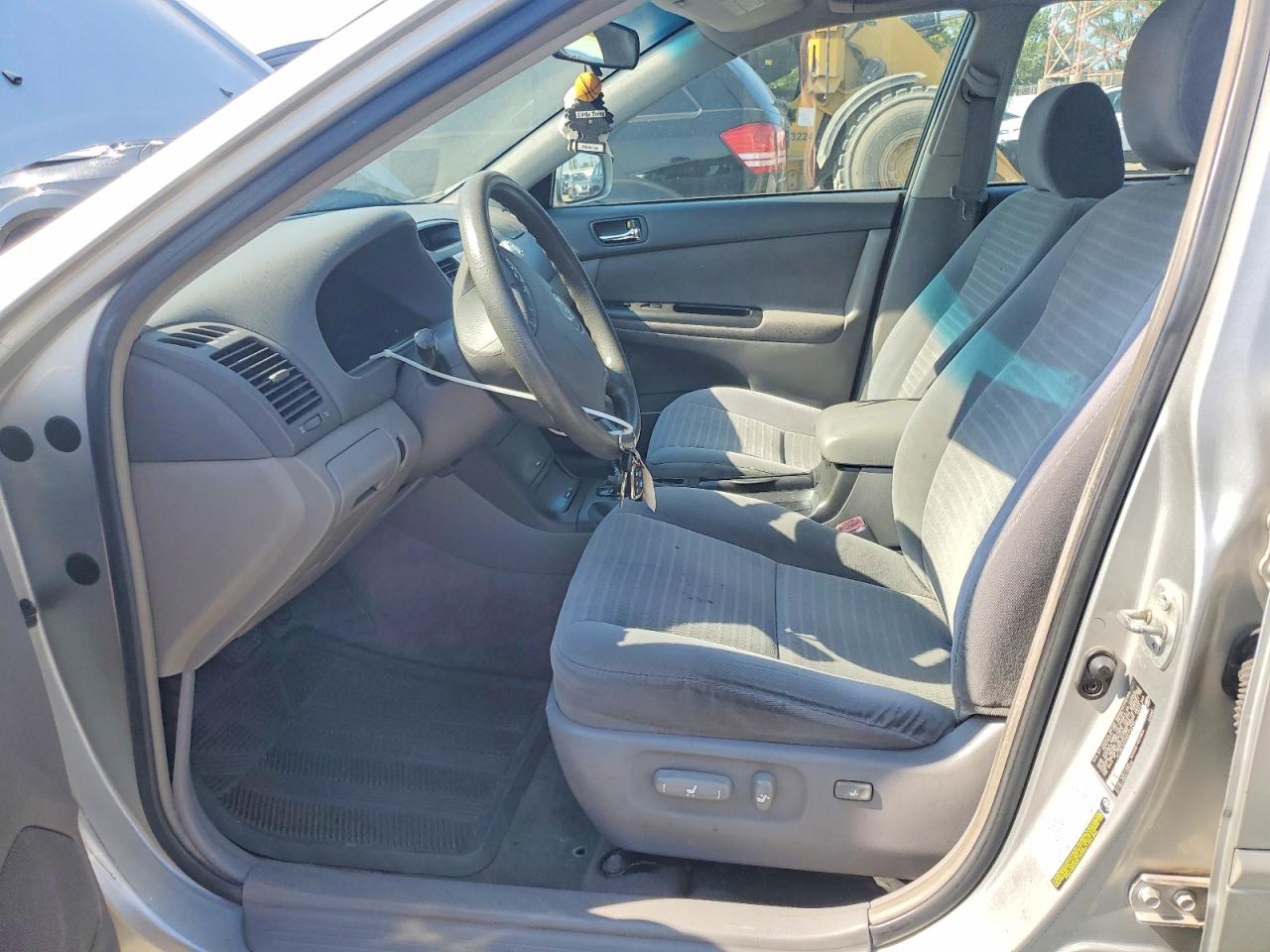 2006 Toyota Camry Le Silver vin: 4T1BE32K26U123760