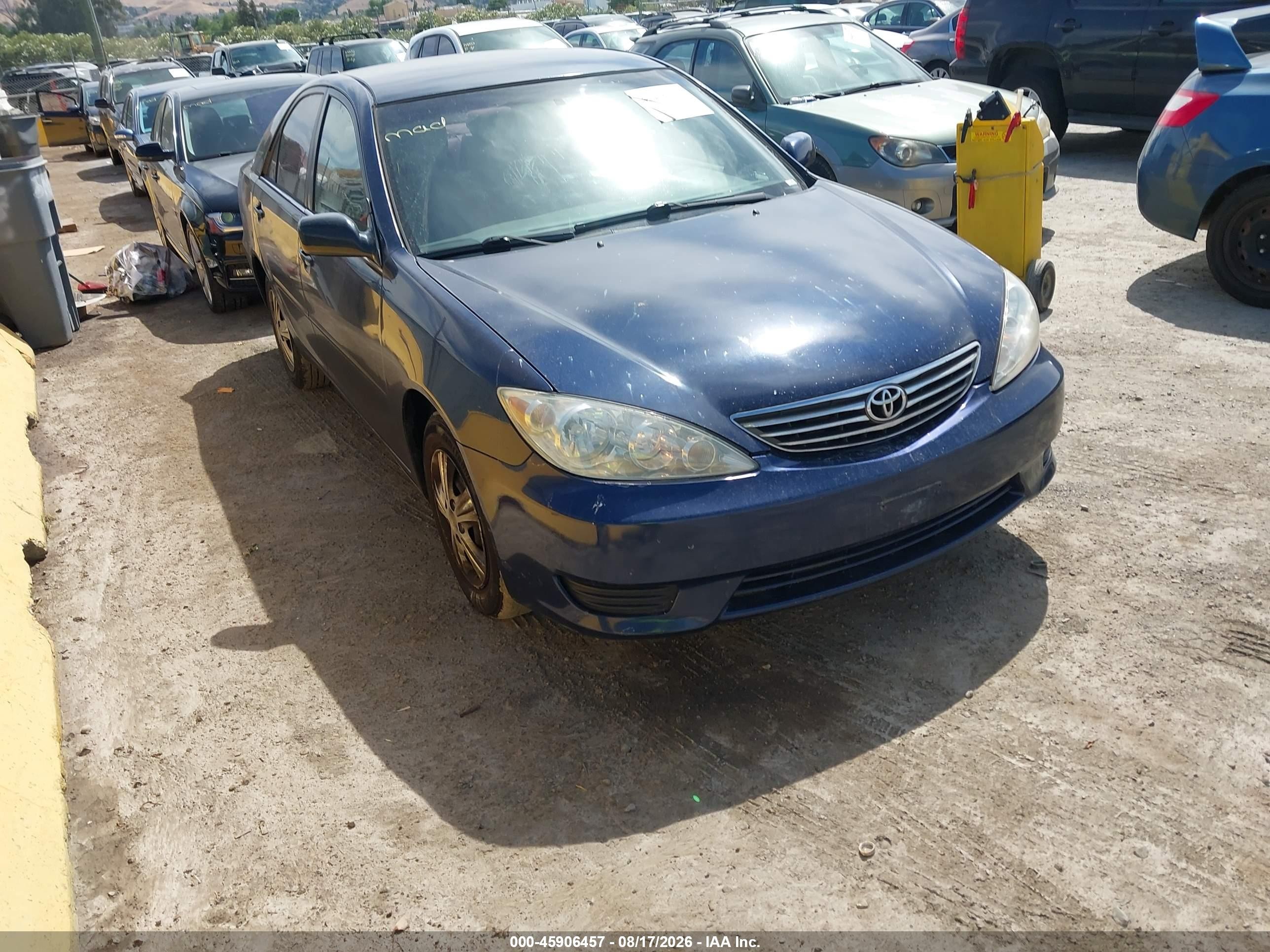 2006 Toyota Camry Le Blue vin: 4T1BE32K26U127470