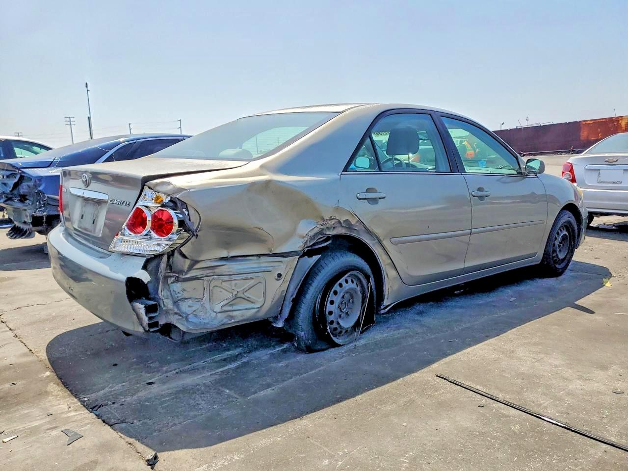 2006 Toyota Camry Le Silver vin: 4T1BE32K26U707026