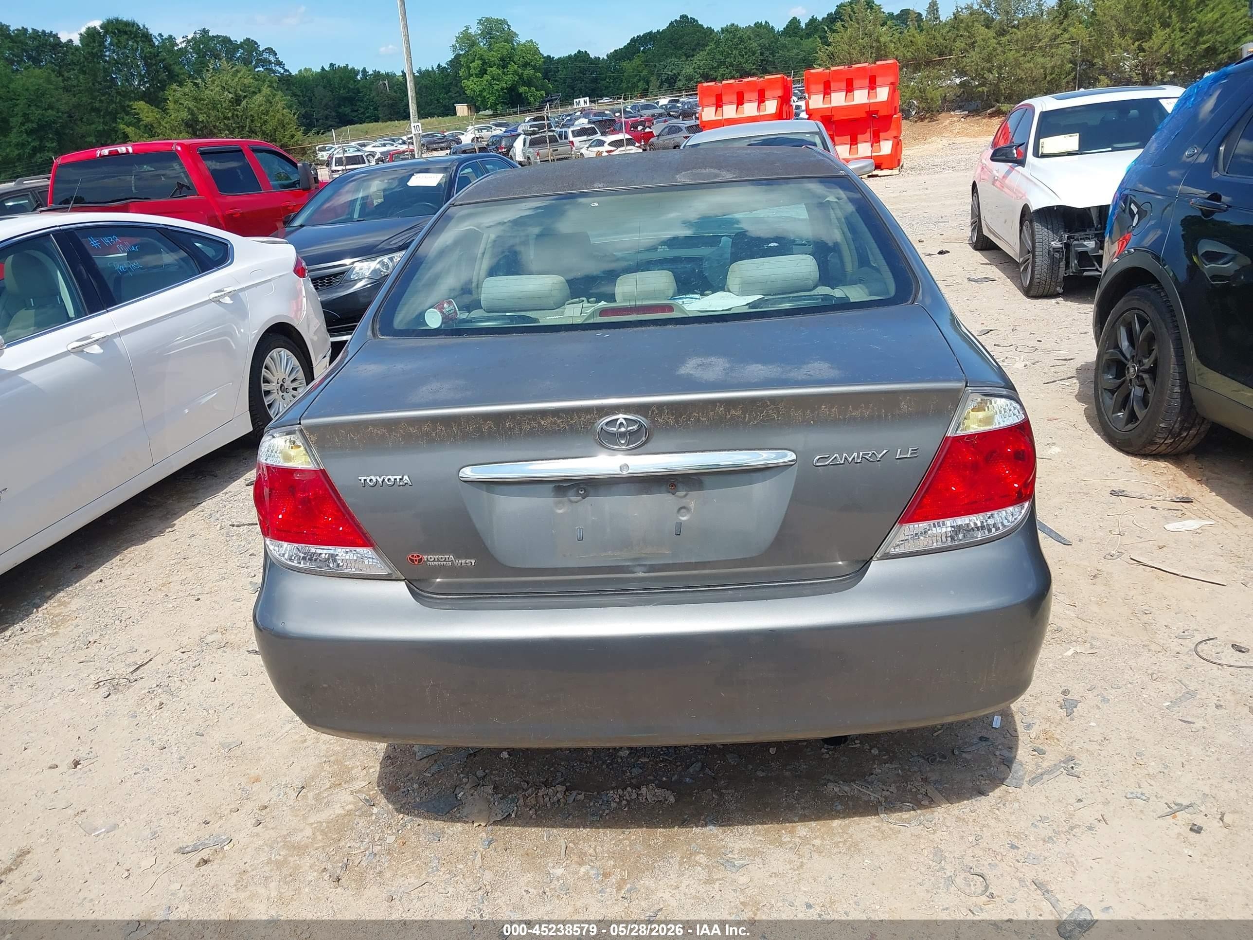 2006 Toyota Camry Le Gray vin: 4T1BE32K26U738499