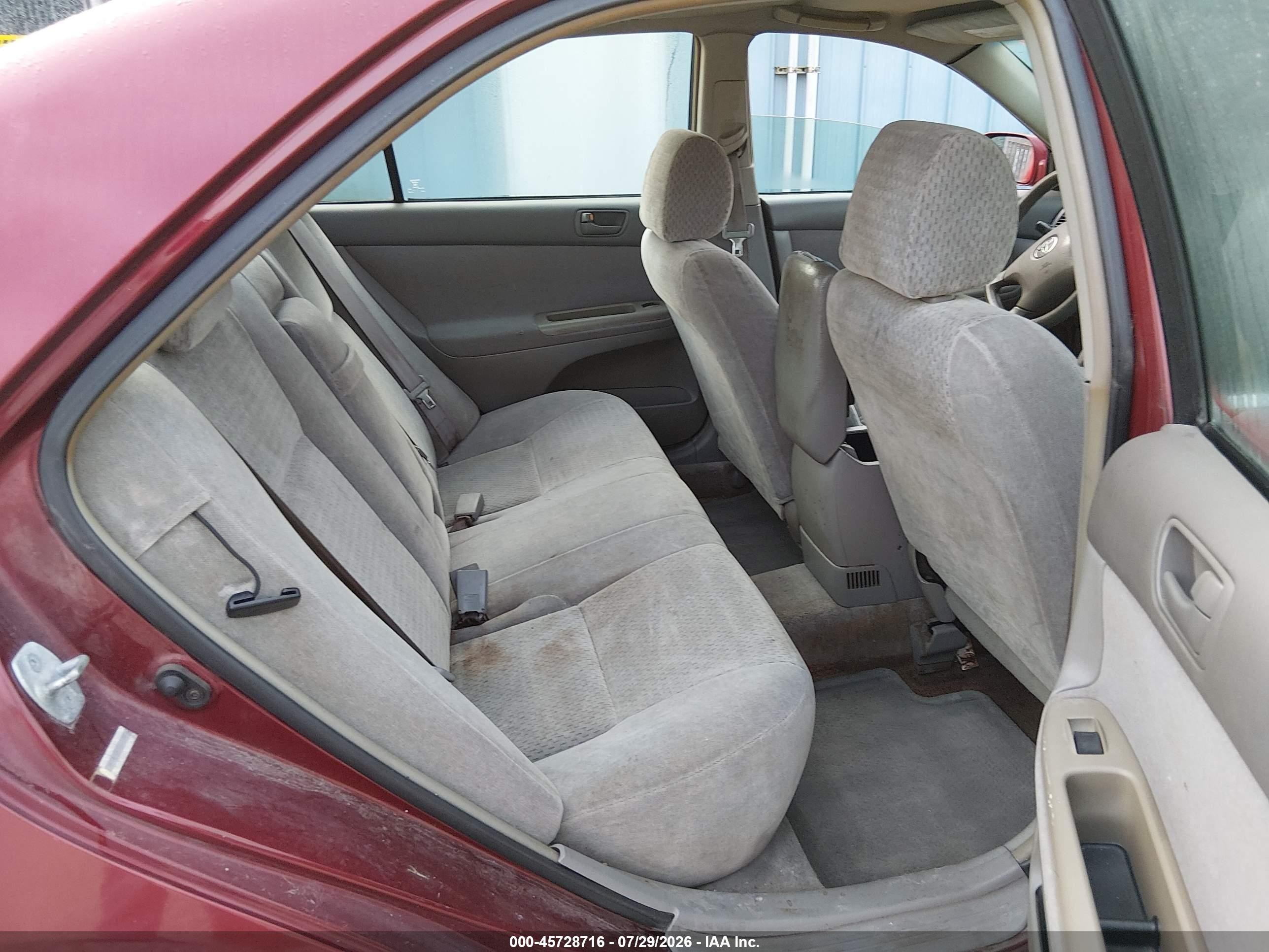 2002 Toyota Camry Le Red vin: 4T1BE32K32U016579