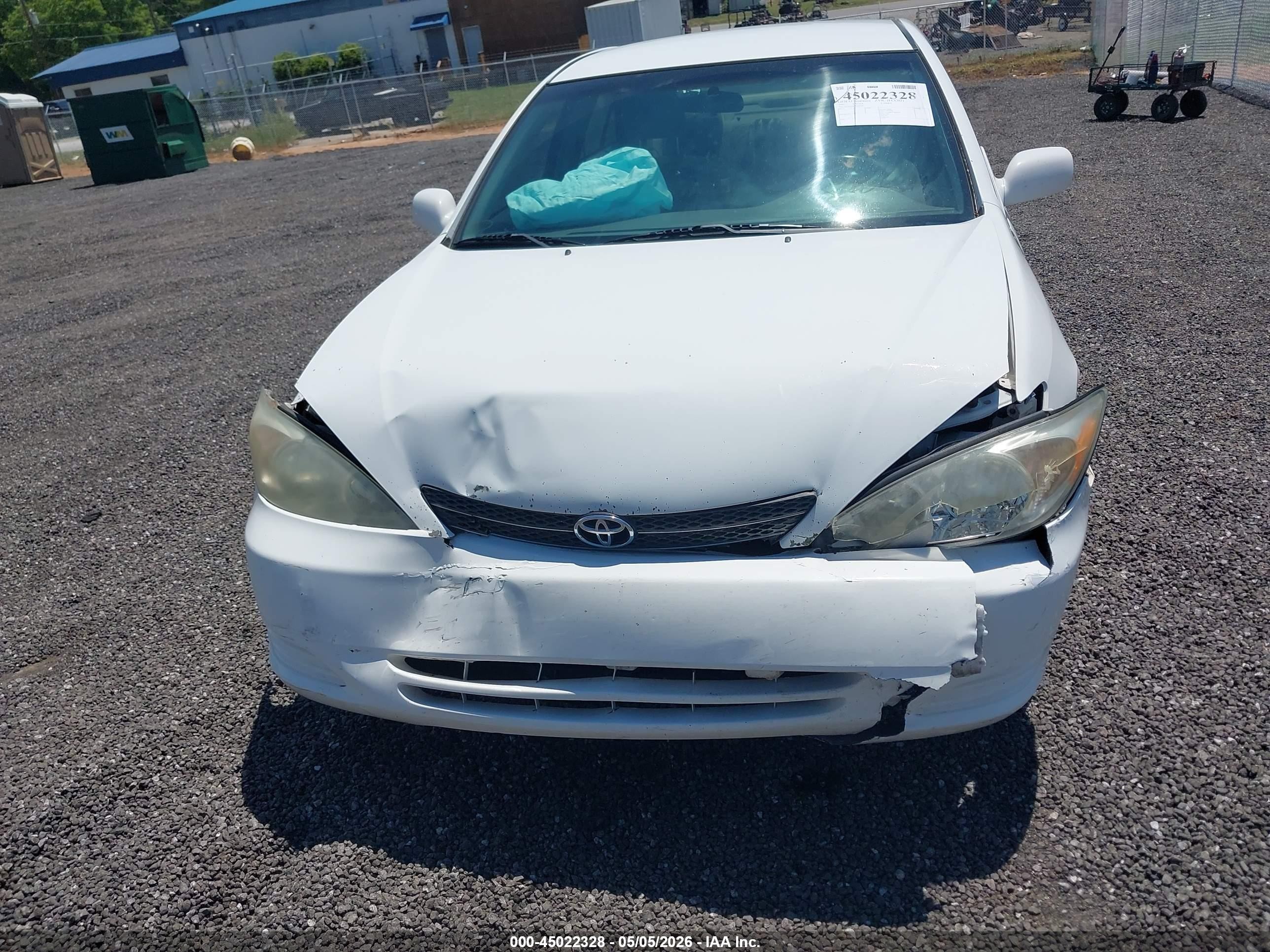 2002 Toyota Camry Le Белый vin: 4T1BE32K32U048769