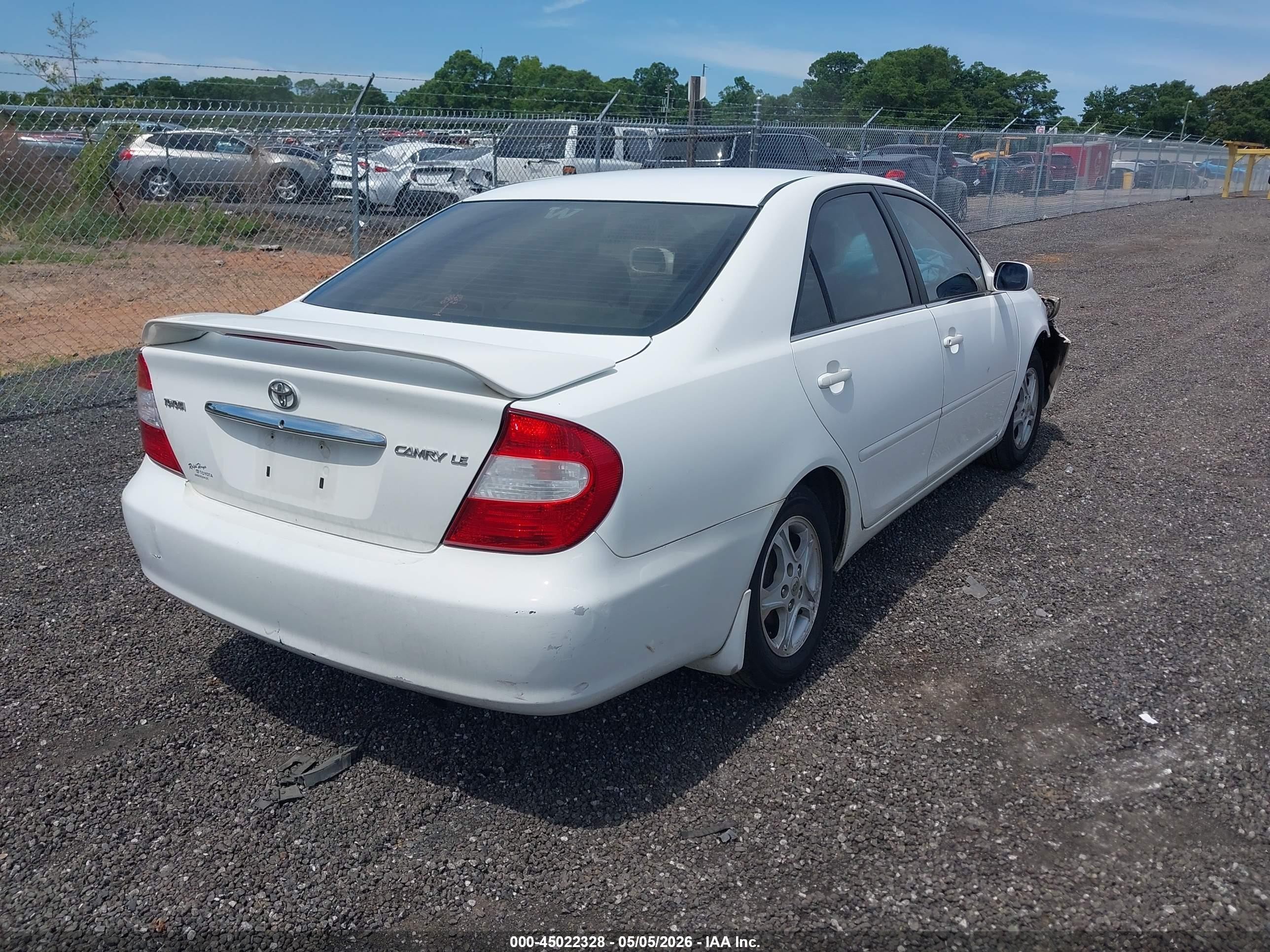 2002 Toyota Camry Le Белый vin: 4T1BE32K32U048769