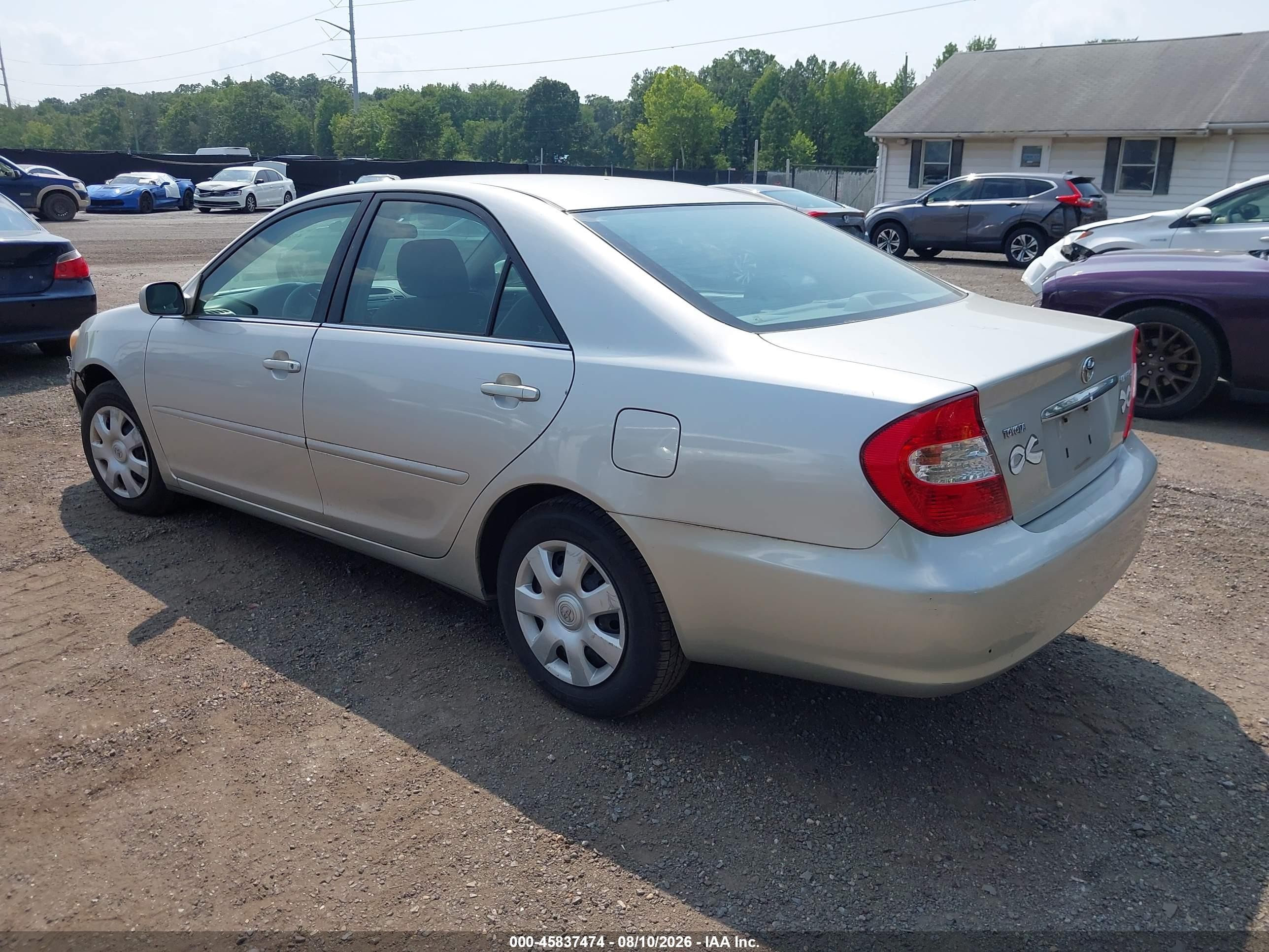2002 Toyota Camry Le Silver vin: 4T1BE32K32U086695