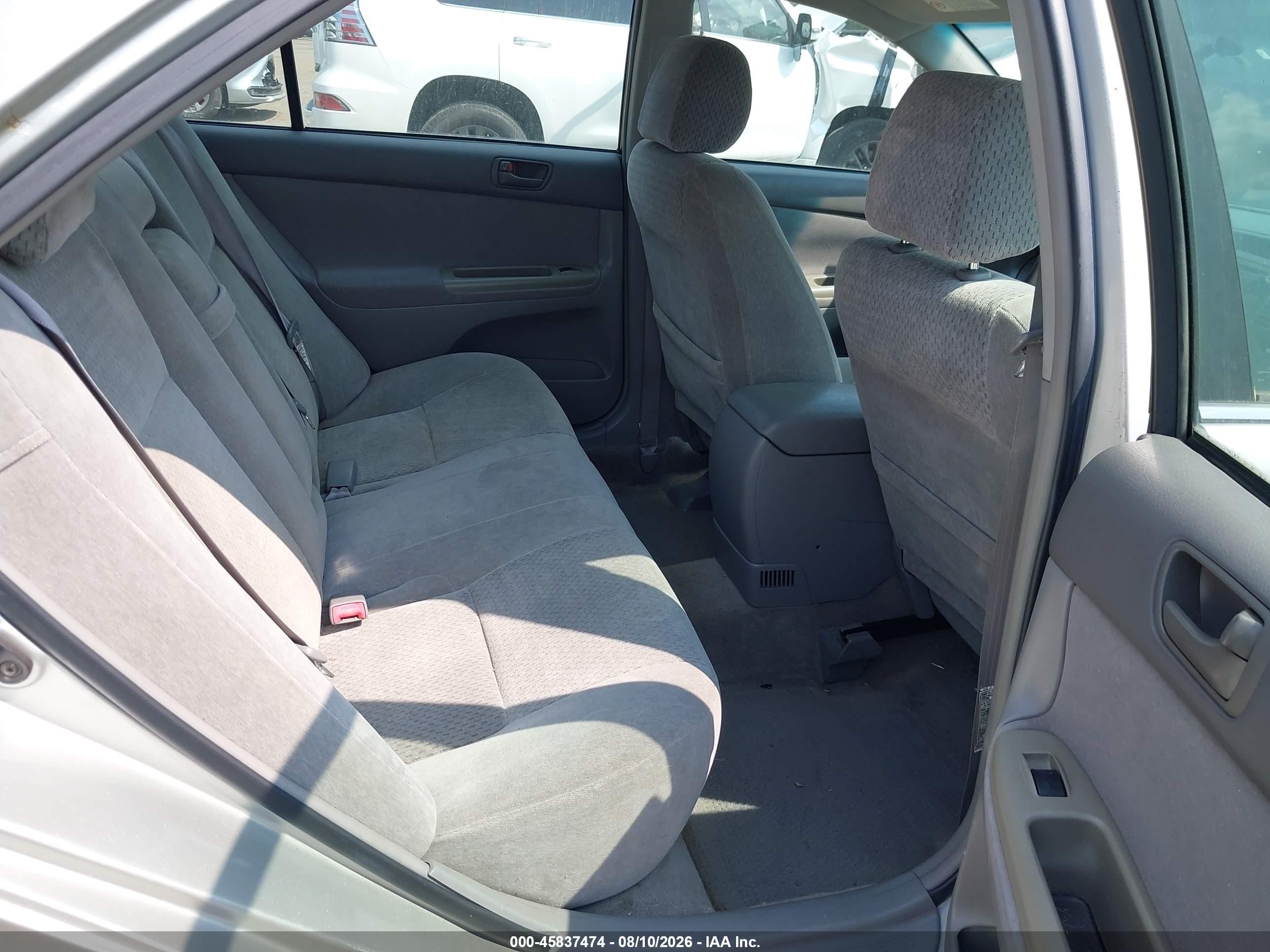 2002 Toyota Camry Le Silver vin: 4T1BE32K32U086695