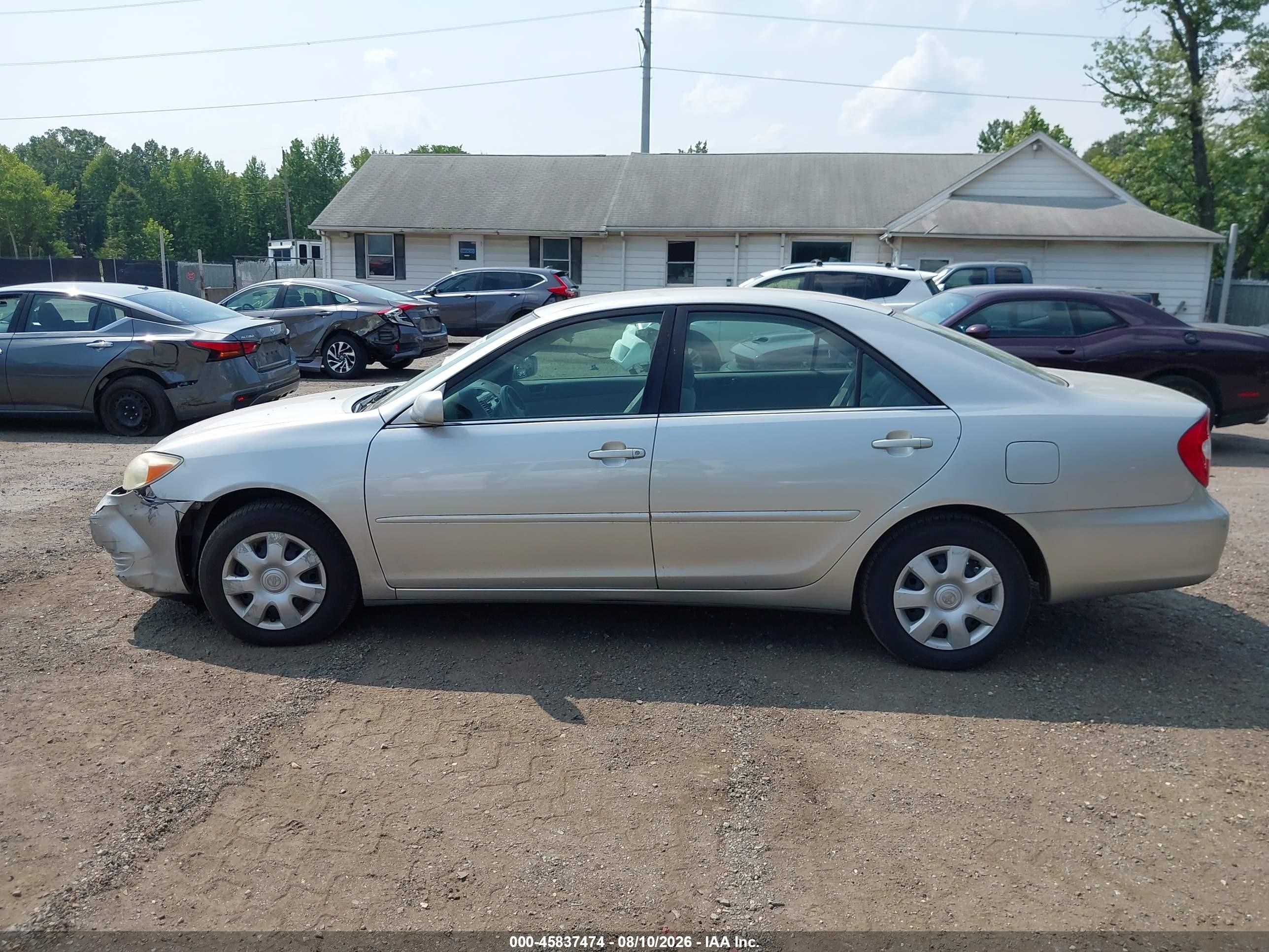2002 Toyota Camry Le Silver vin: 4T1BE32K32U086695