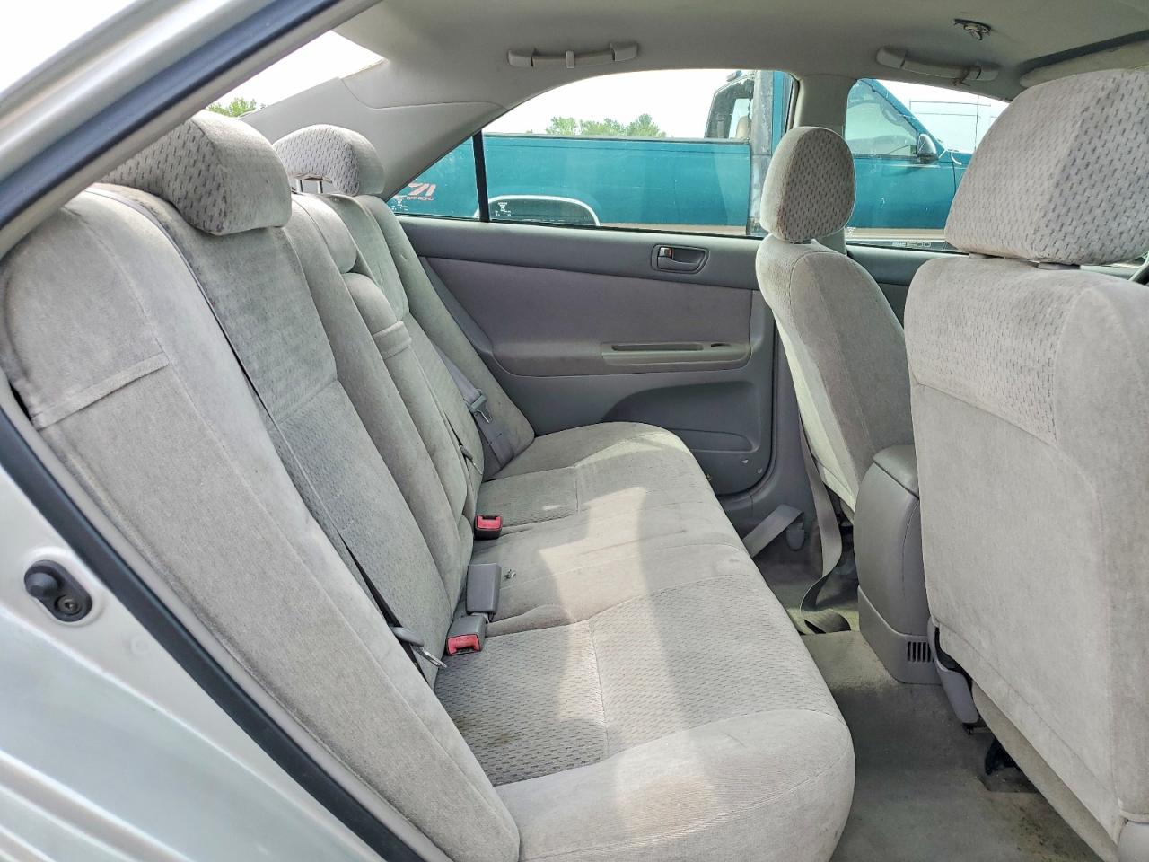 2002 Toyota Camry Le Silver vin: 4T1BE32K32U109344