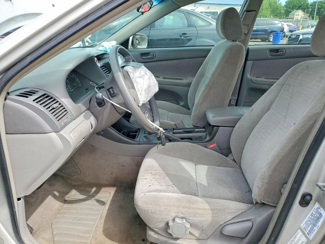2002 Toyota Camry Le Silver vin: 4T1BE32K32U109344