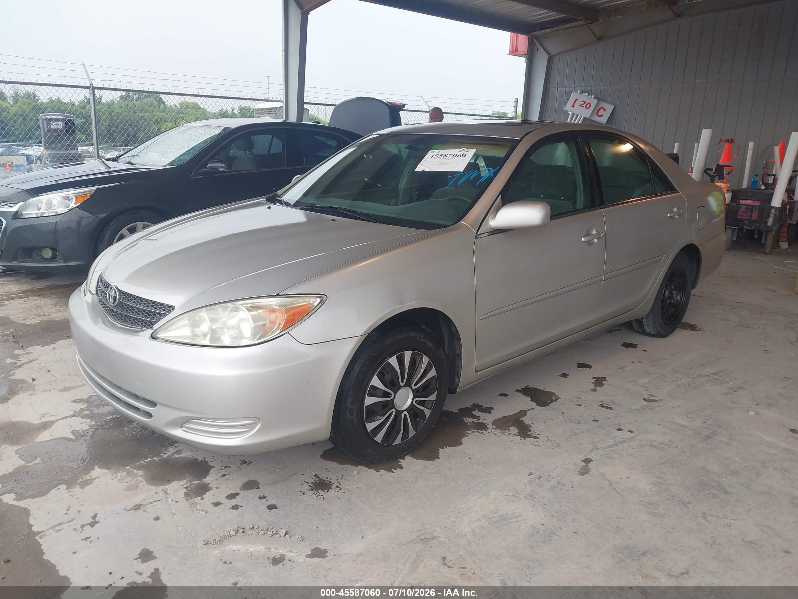 2002 Toyota Camry Le Silver vin: 4T1BE32K32U531159