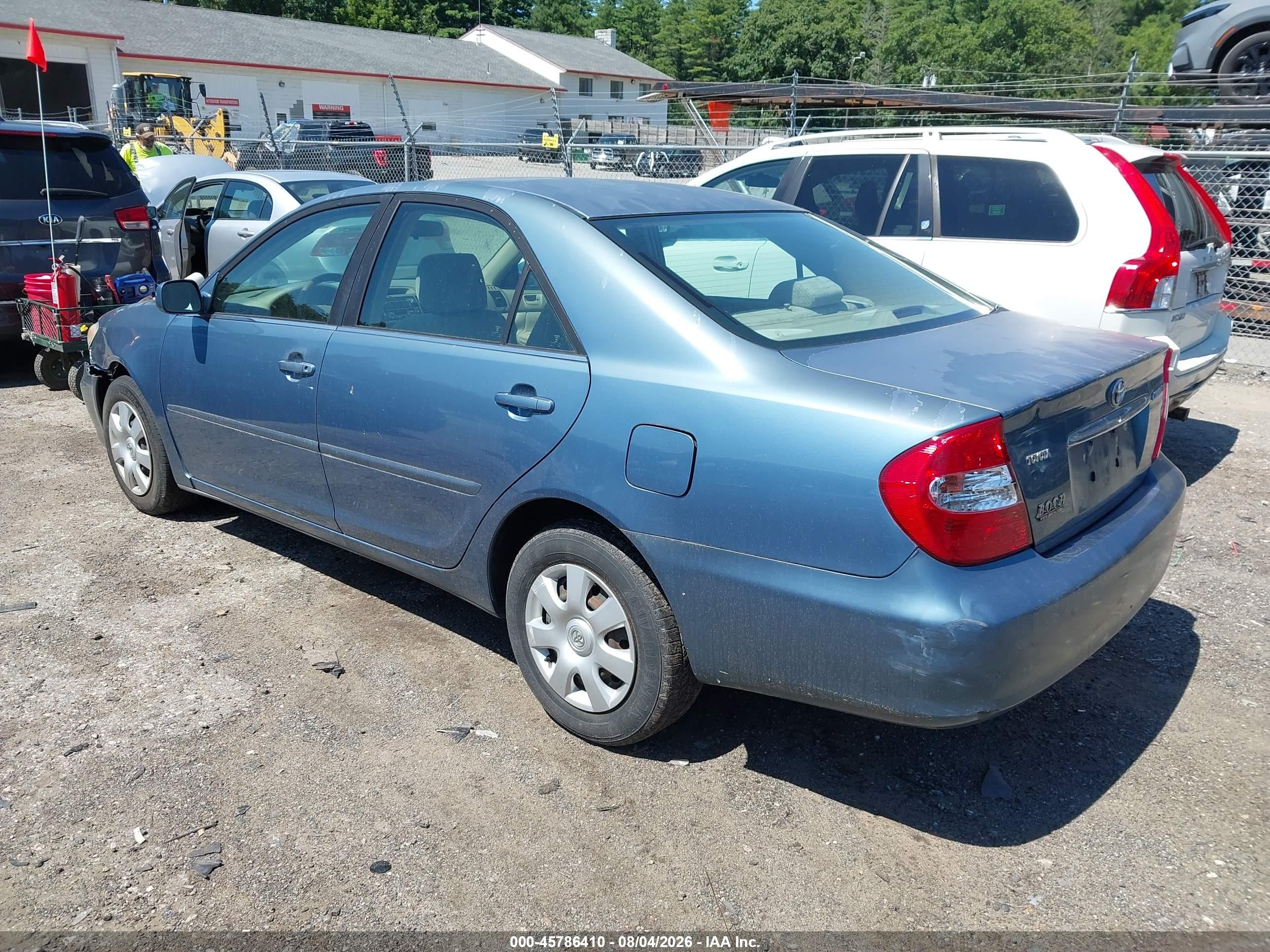 2002 Toyota Camry Le Blue vin: 4T1BE32K32U550780