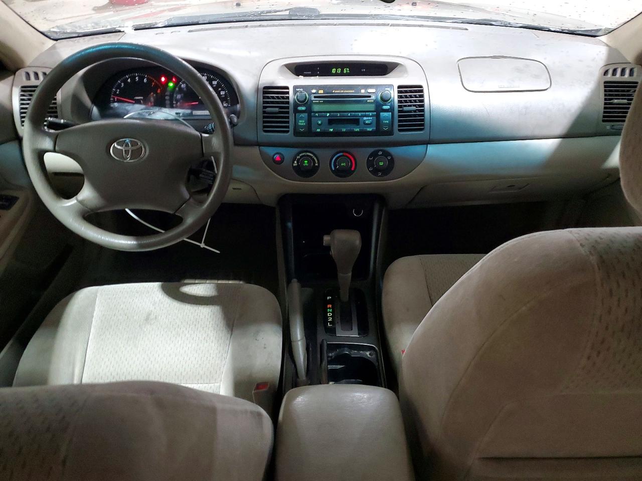 2002 Toyota Camry Le Tan vin: 4T1BE32K32U594441
