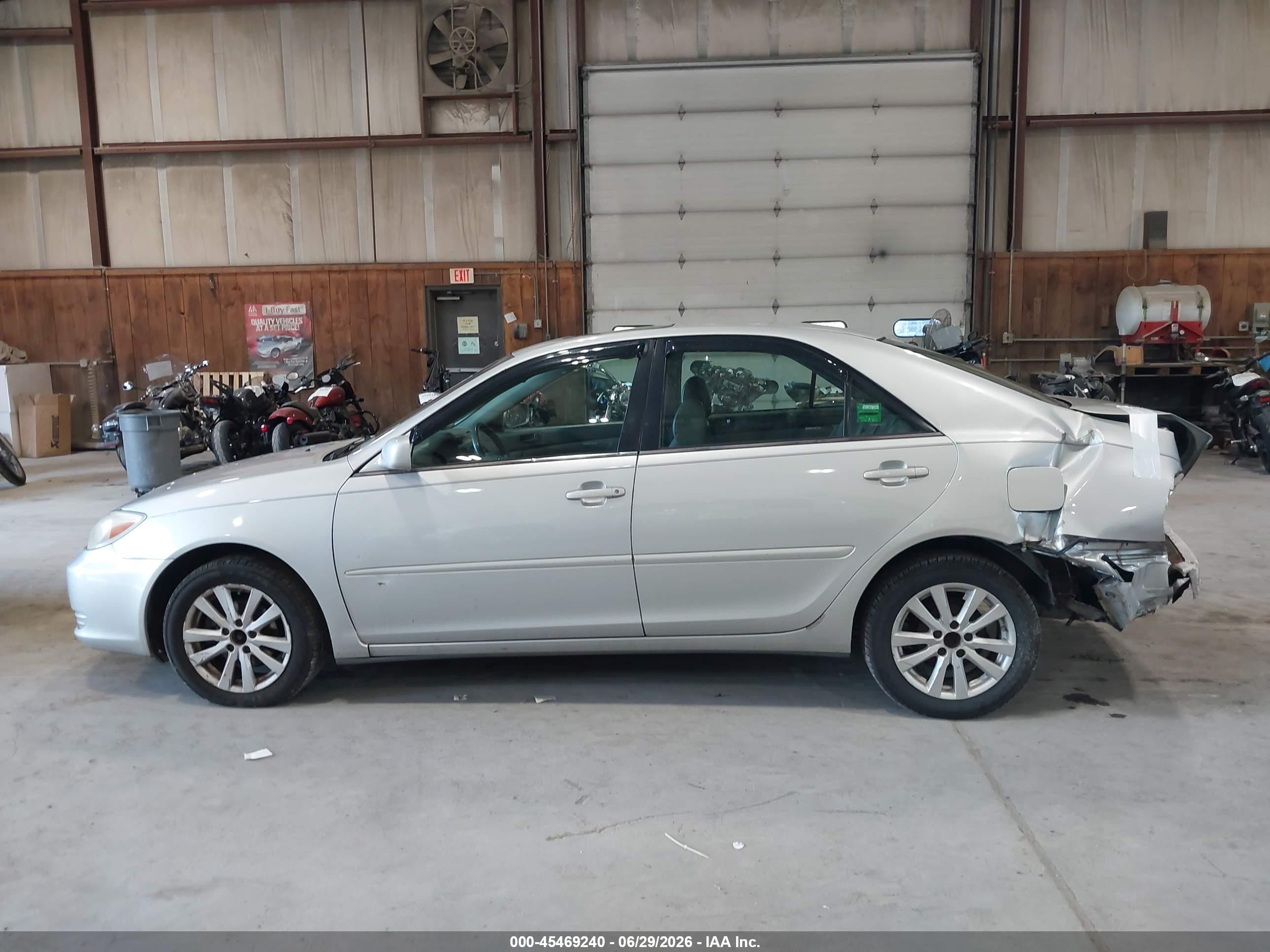 2002 Toyota Camry Le Gray vin: 4T1BE32K32U609312